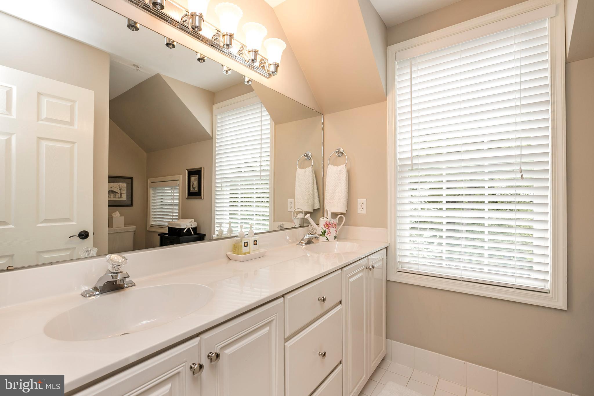 GREENE COUNTRIE - Residential