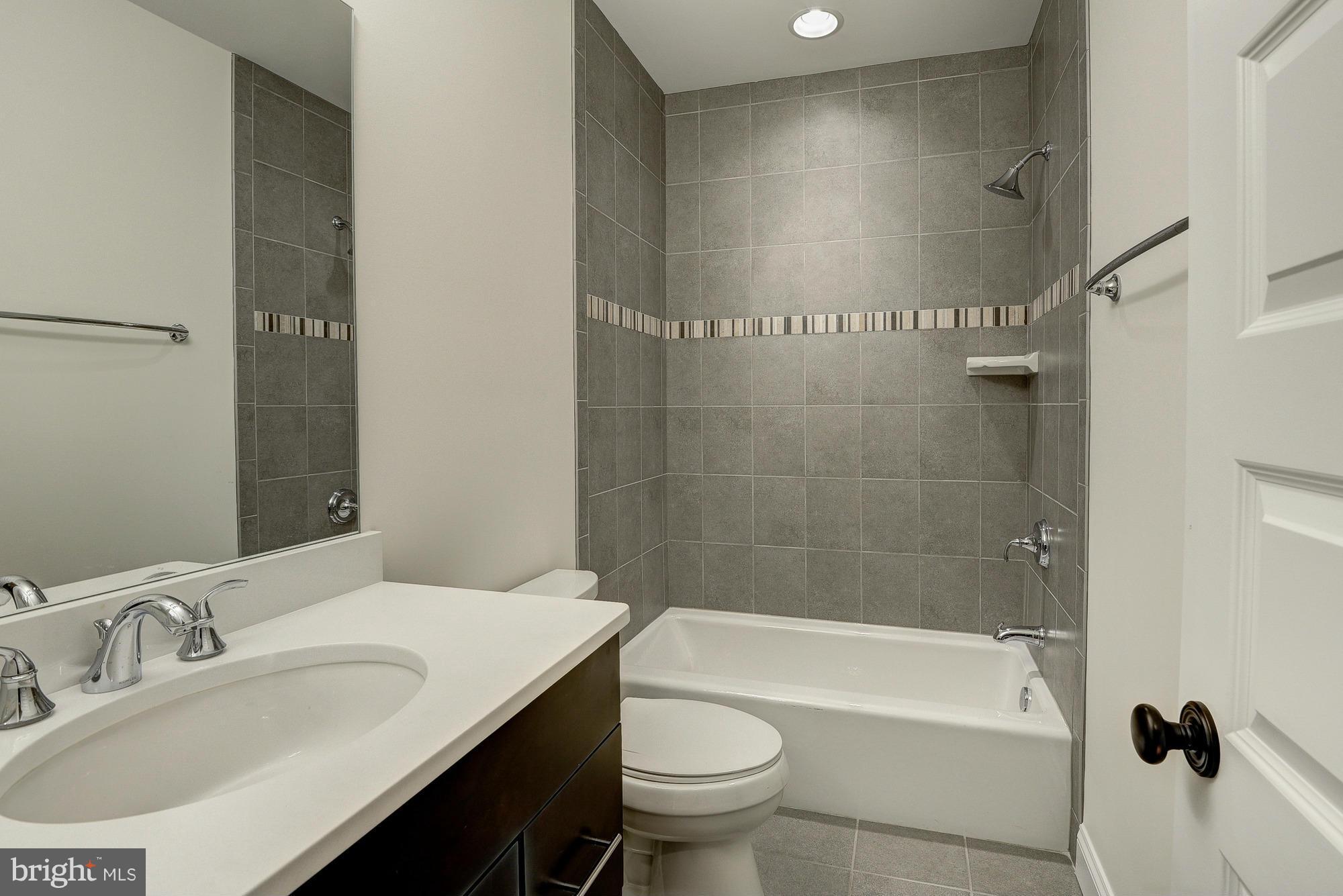 GARDEN CITY - Residential