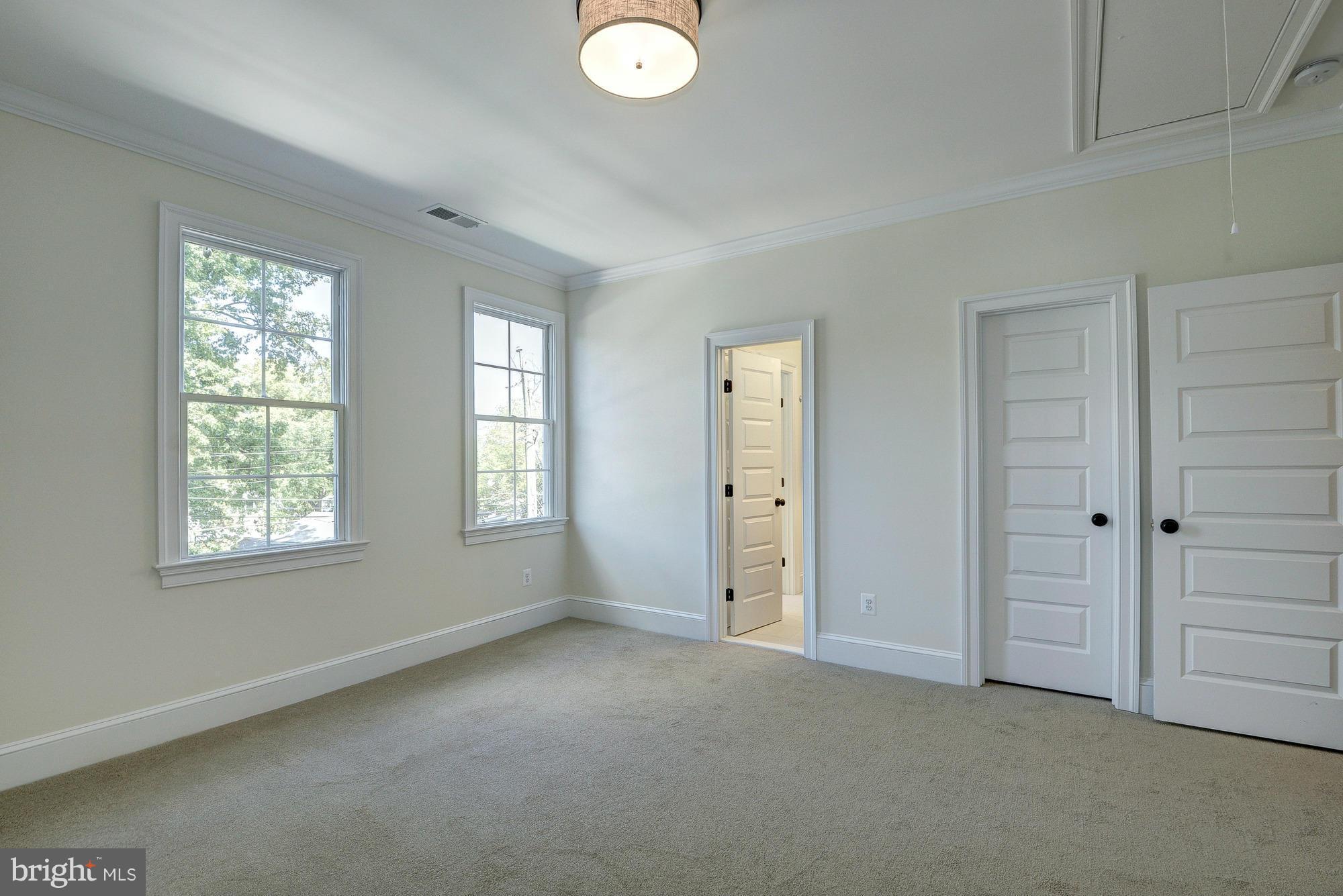 GARDEN CITY - Residential