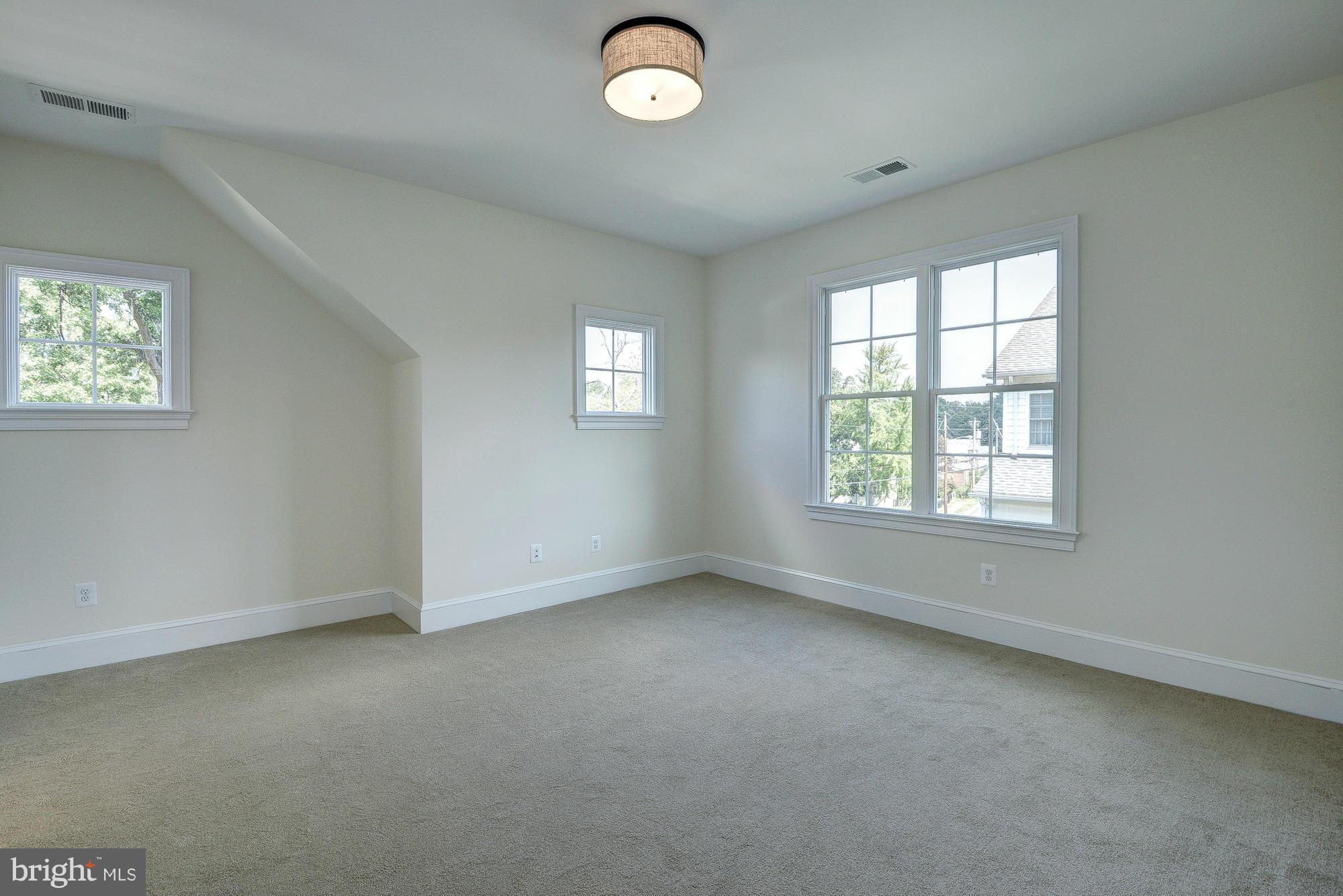 GARDEN CITY - Residential