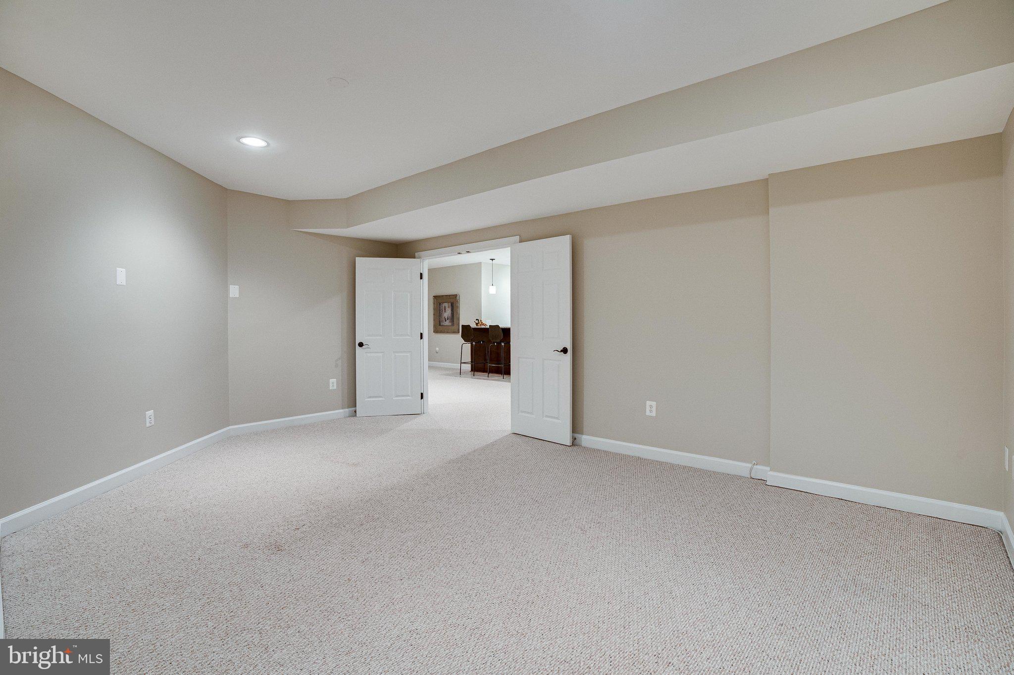 AVONLEA - Residential Lease