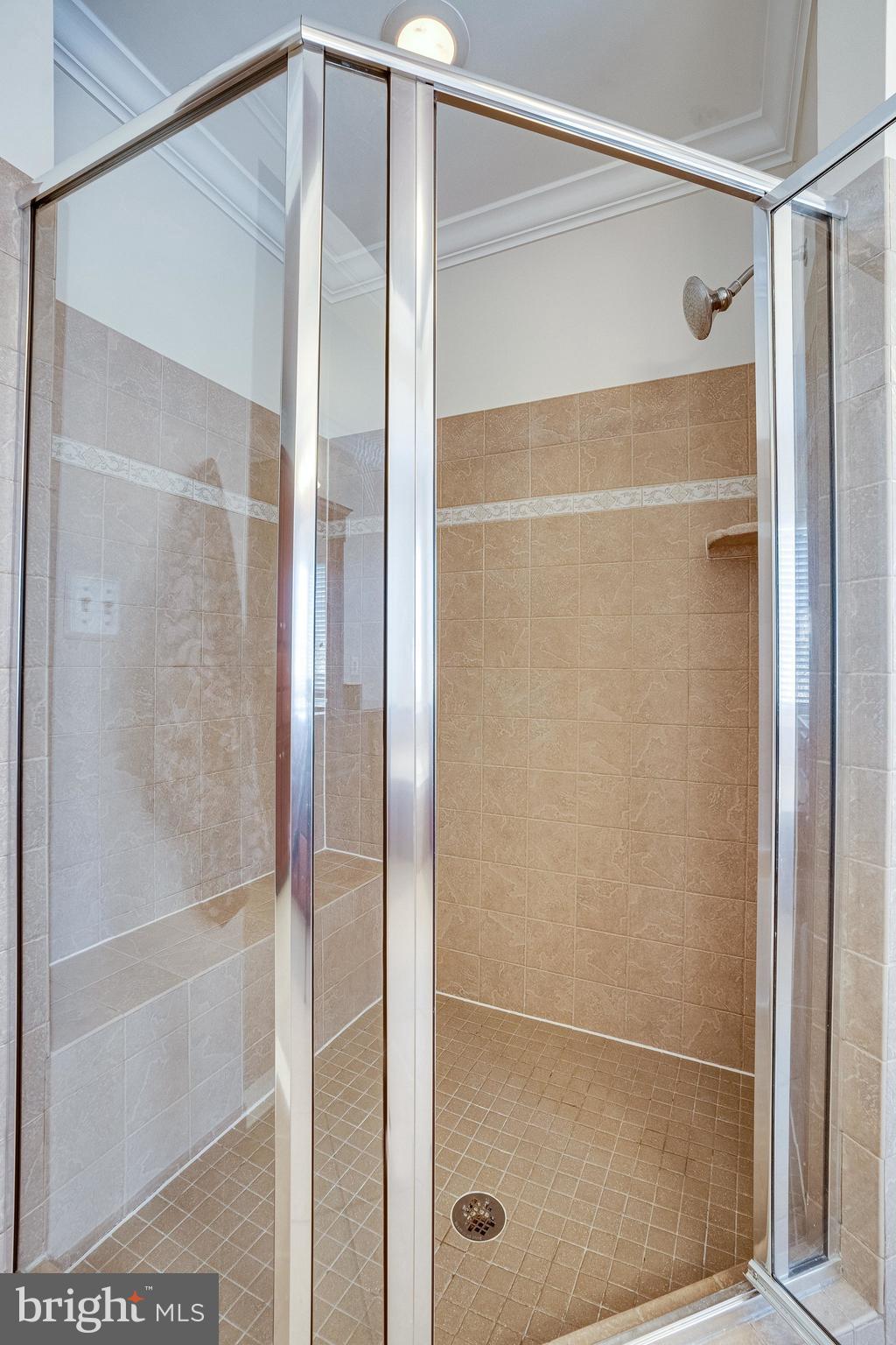 AVONLEA - Residential Lease