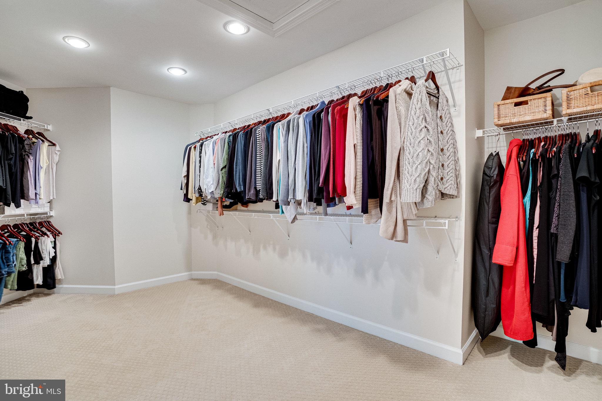 AVONLEA - Residential Lease