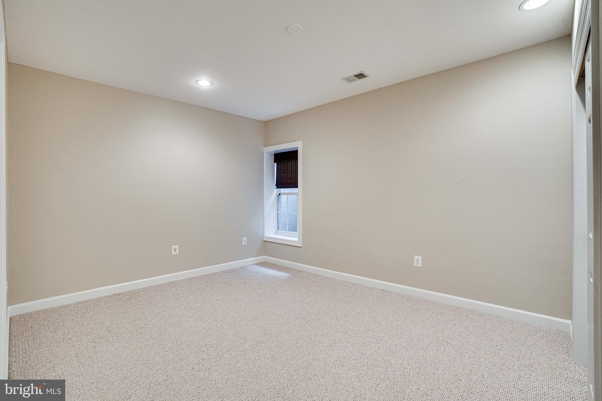 AVONLEA - Residential Lease