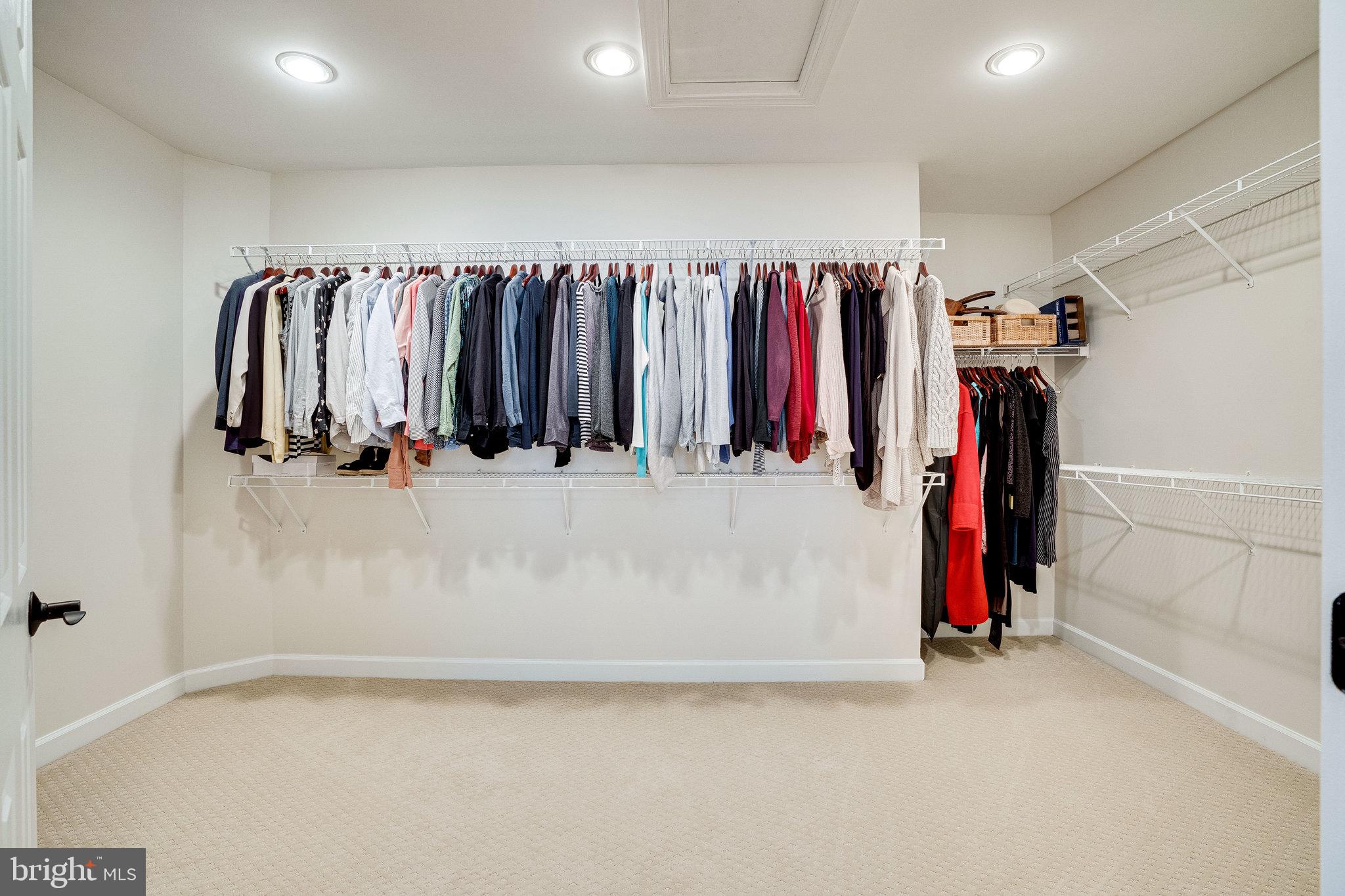 AVONLEA - Residential Lease