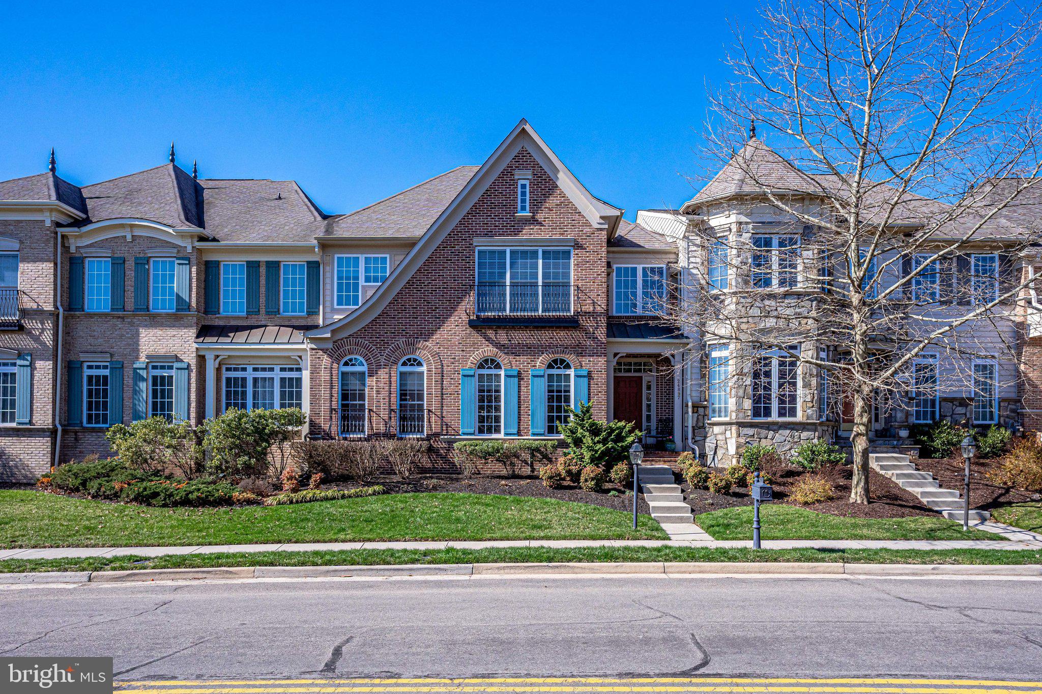 AVONLEA - Residential Lease