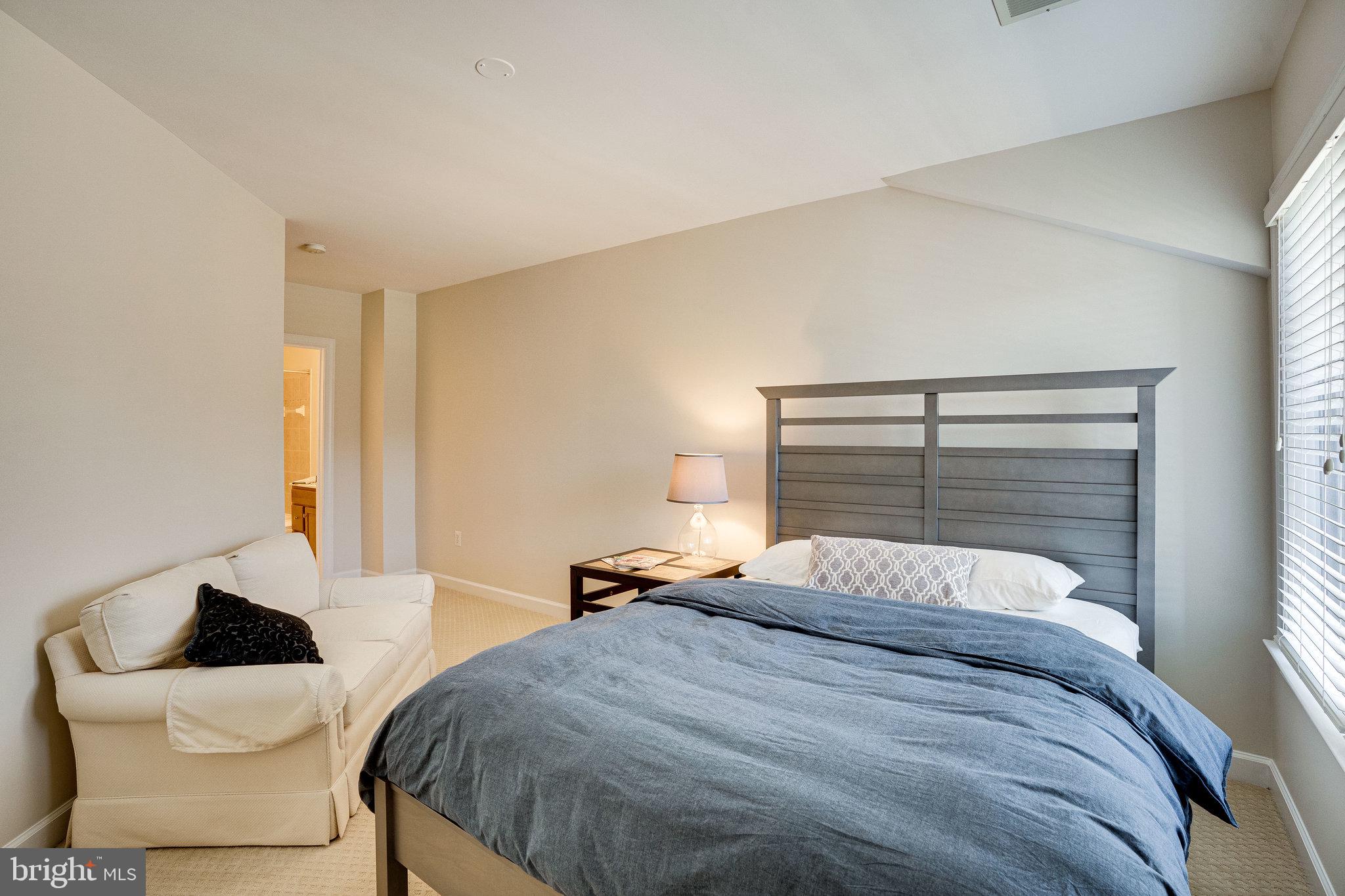 AVONLEA - Residential Lease