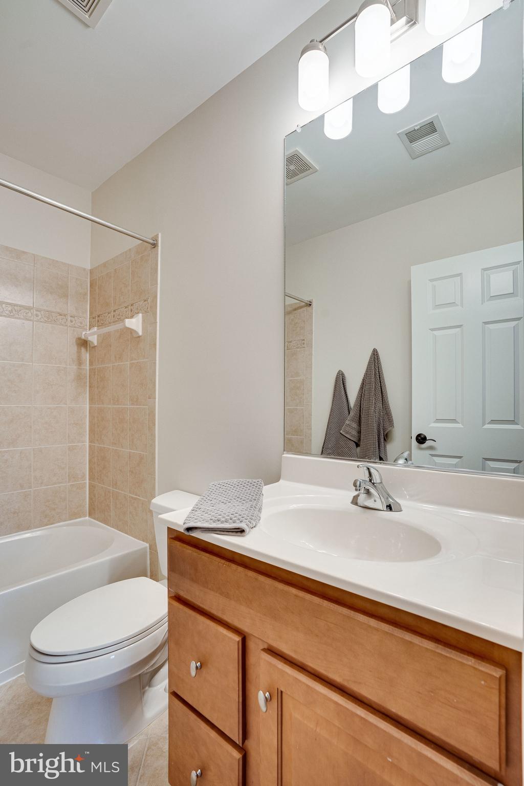 AVONLEA - Residential Lease