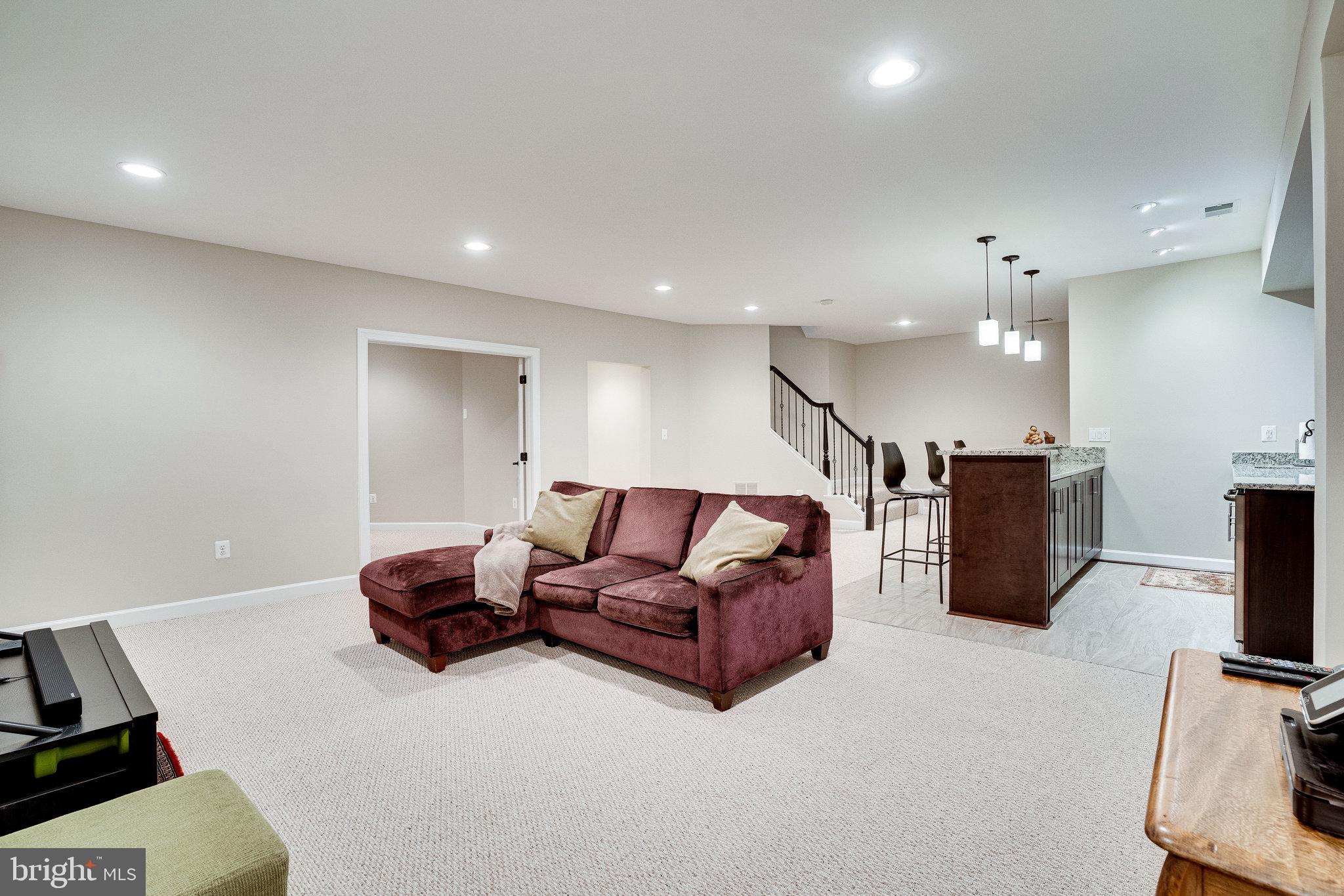 AVONLEA - Residential Lease