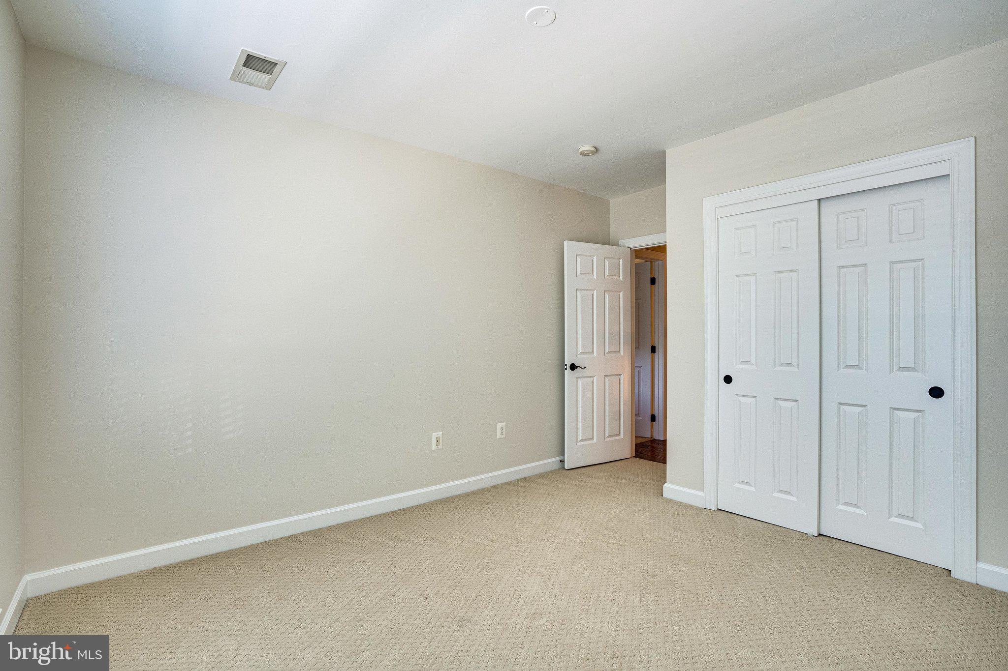 AVONLEA - Residential Lease