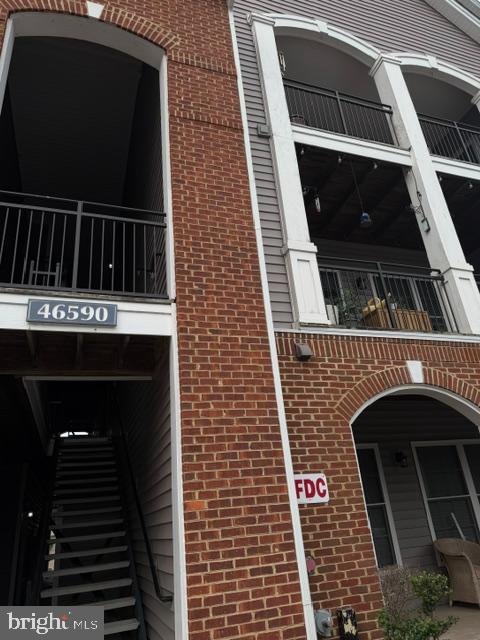 Photo 1 of 9 — 46590 DRYSDALE TERRACE 302, STERLING, VA 20165