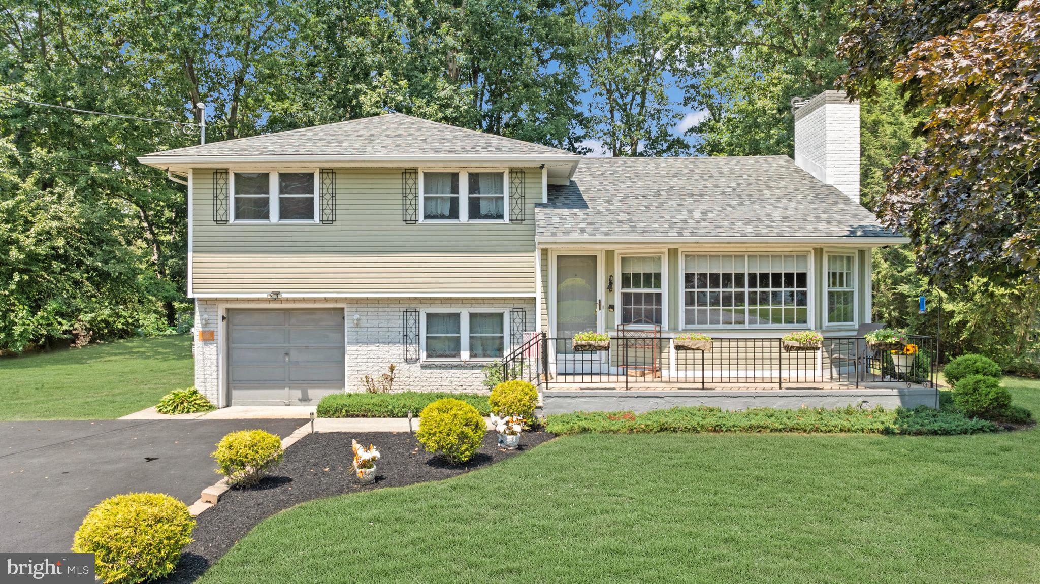 68 PINDALE DRIVE