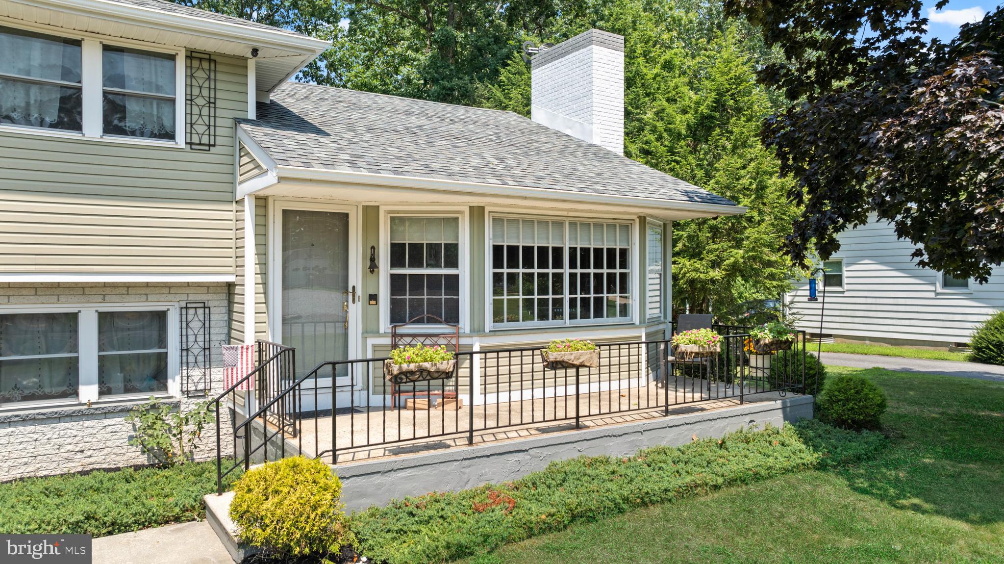 68 PINDALE DRIVE