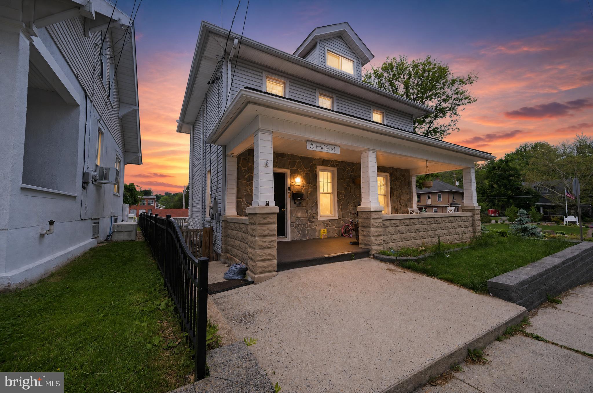 PINE GROVE - Residential