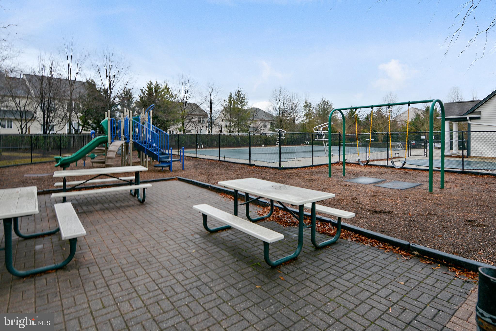 WESTERLEY - Residential Lease