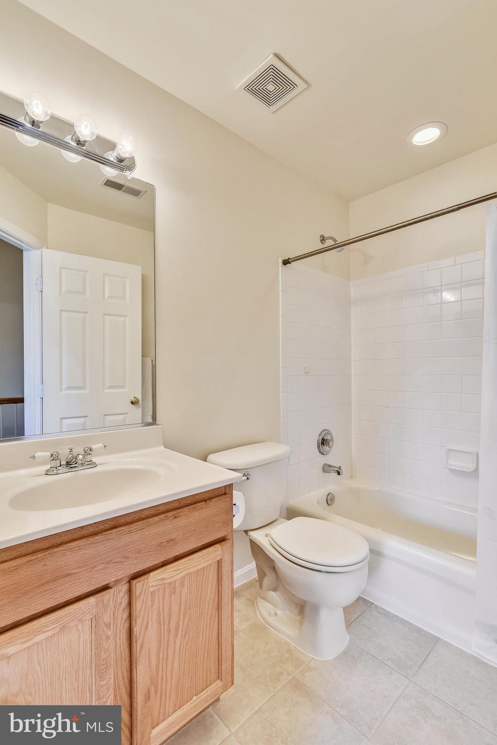 WESTERLEY - Residential Lease