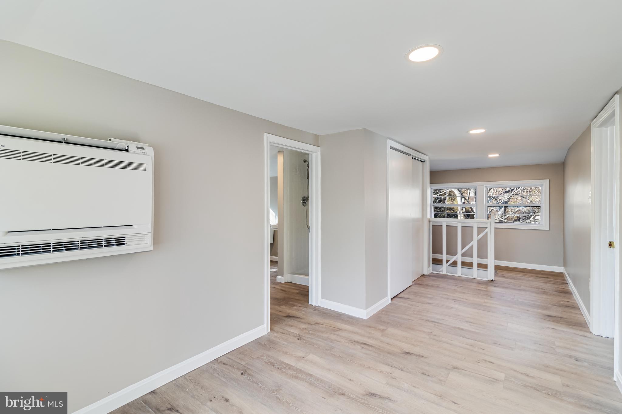 COBB ISLAND - Residential