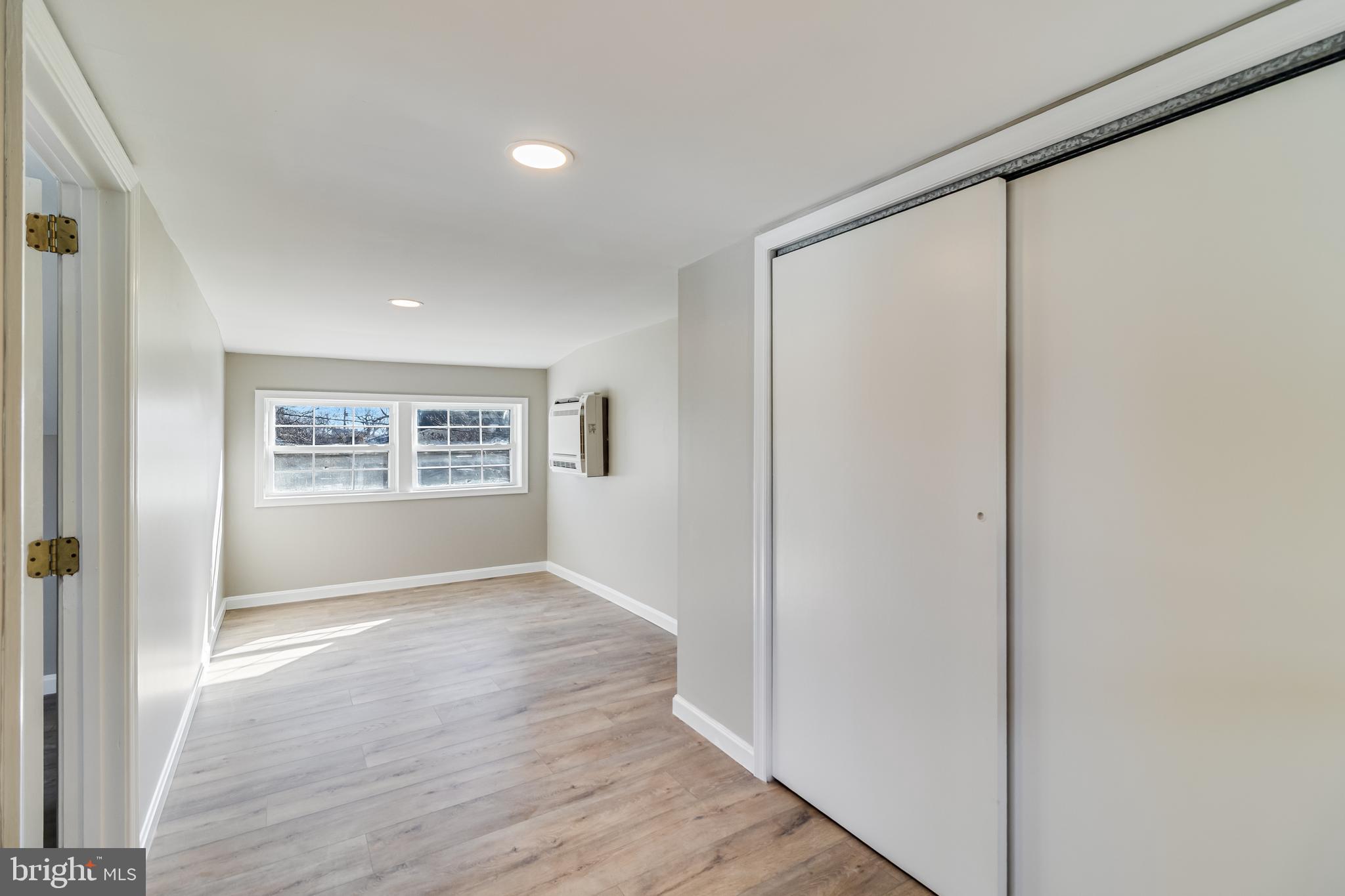 COBB ISLAND - Residential