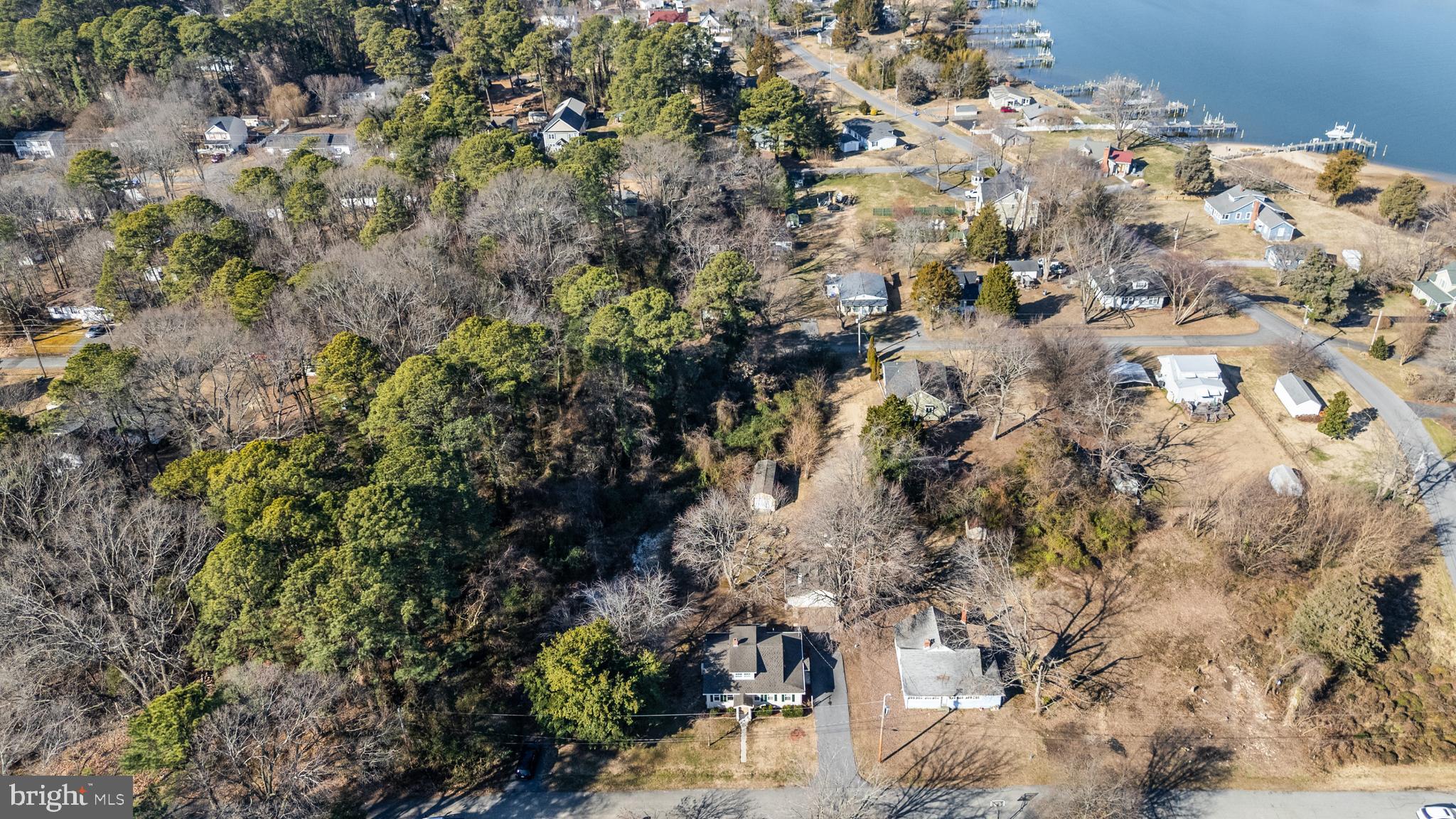 COBB ISLAND - Residential
