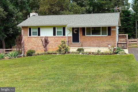 Homes For Sale - 3527 Hooper Road<br/> Carroll County, NEW WINDSOR, MD 21776