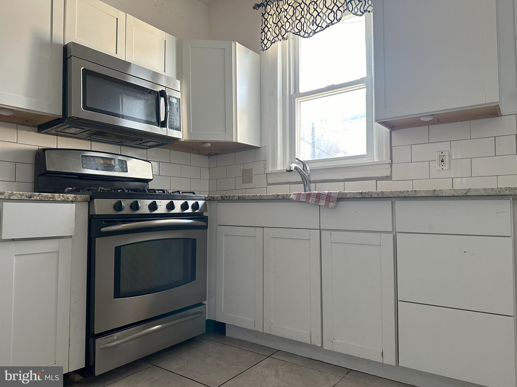 PHILADELPHIA (WEST) - Residential