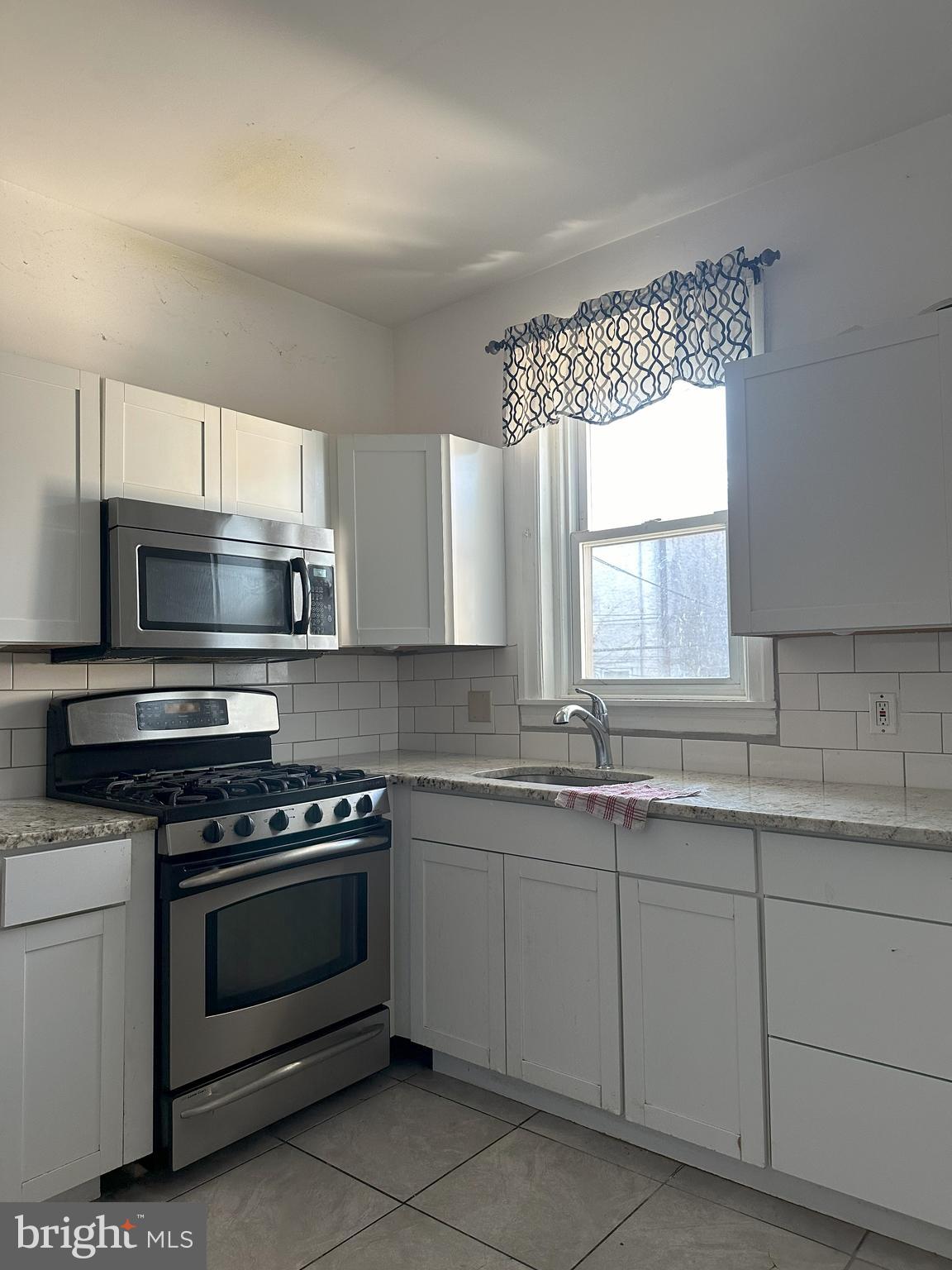 PHILADELPHIA (WEST) - Residential