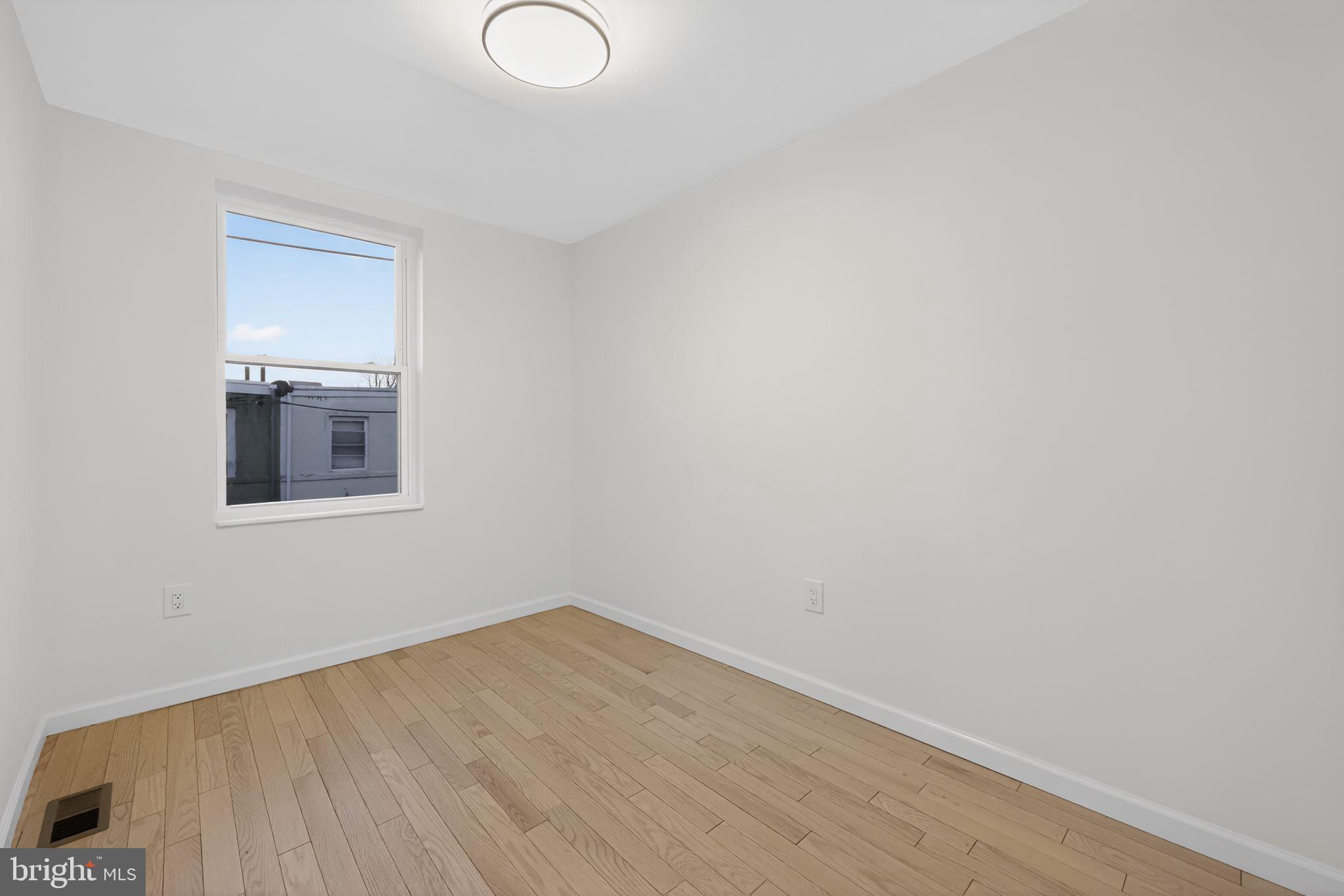 PHILADELPHIA (SOUTH) - Residential