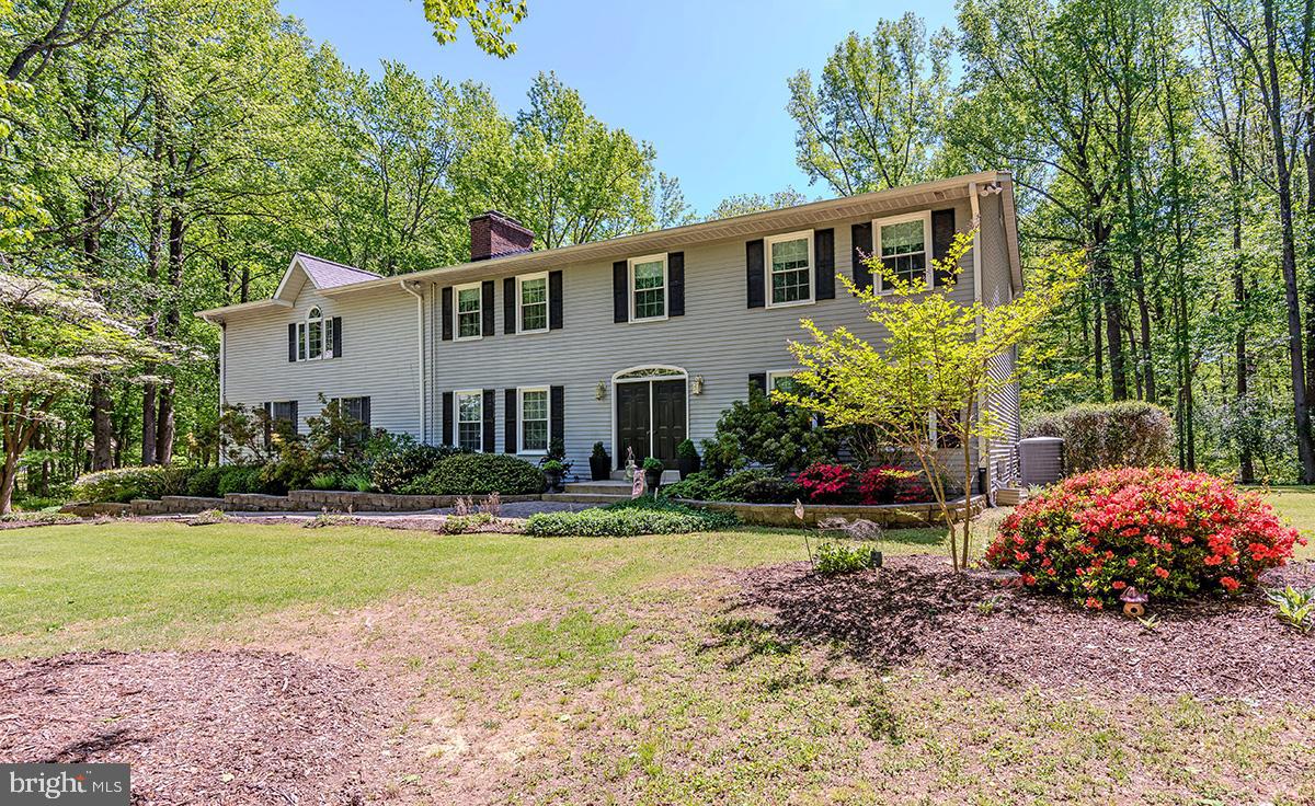QUEEN ANNE ESTATES - Residential