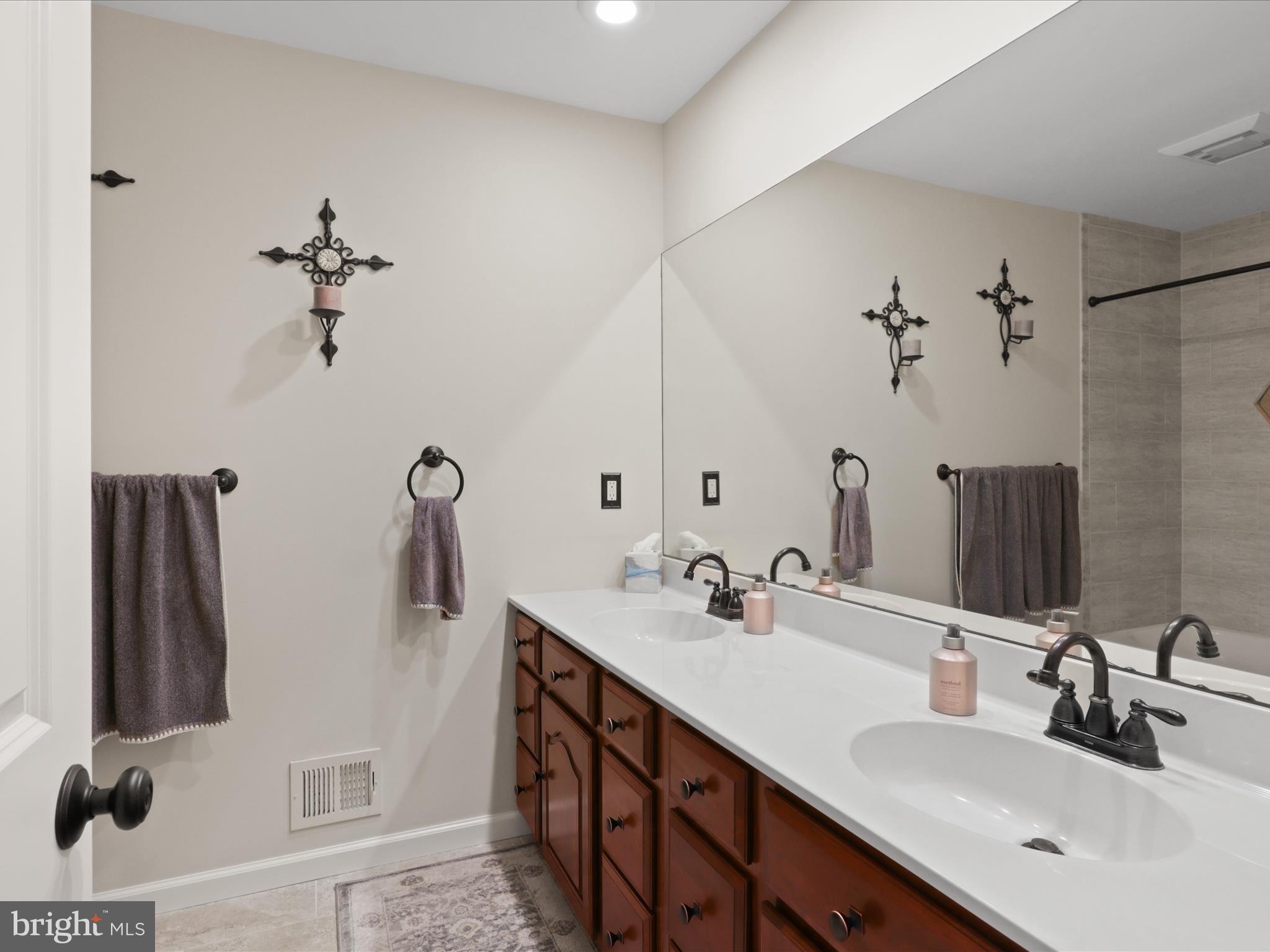 THE PATTERNS - Residential