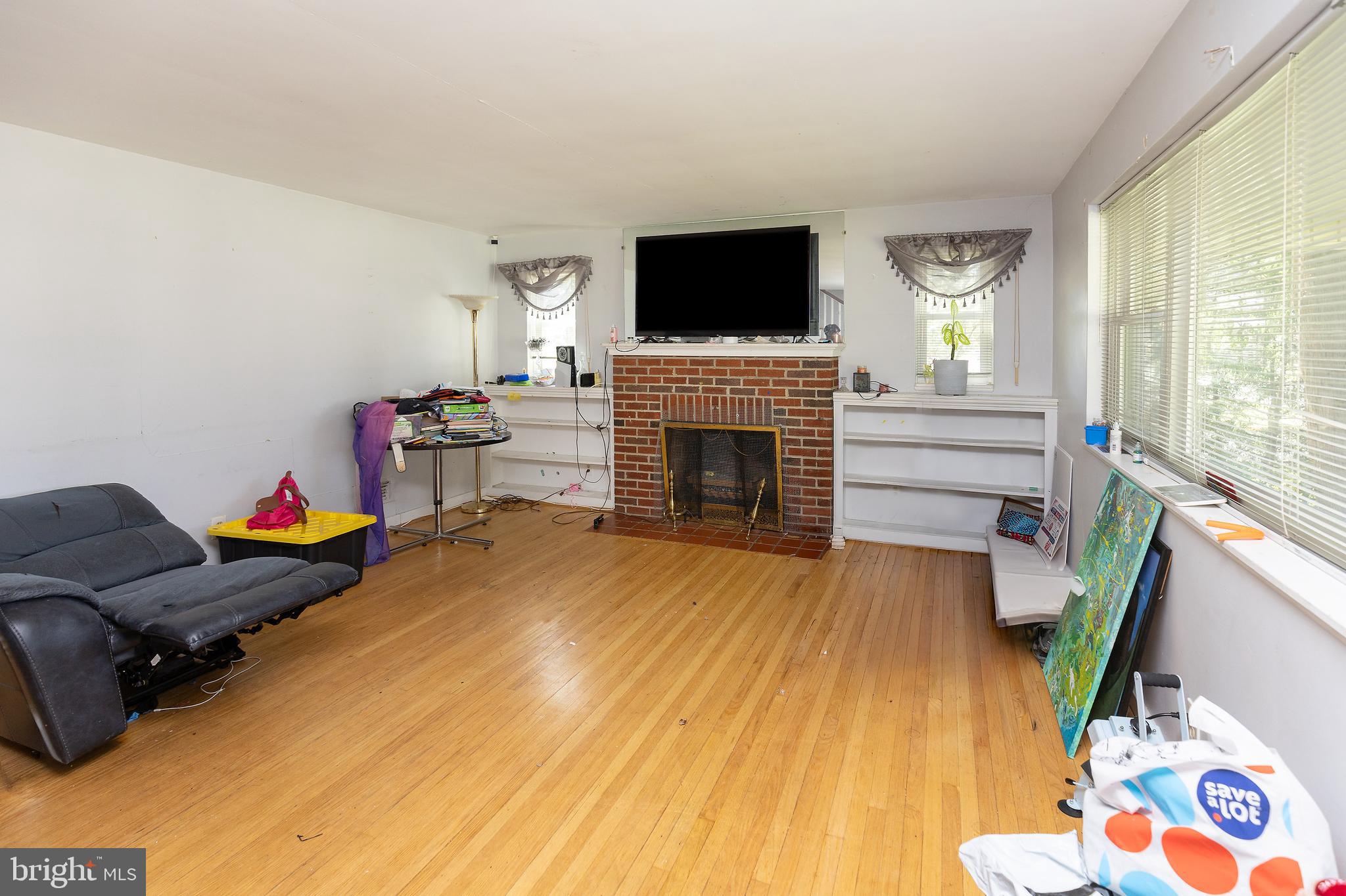 357 NASSAU AVE