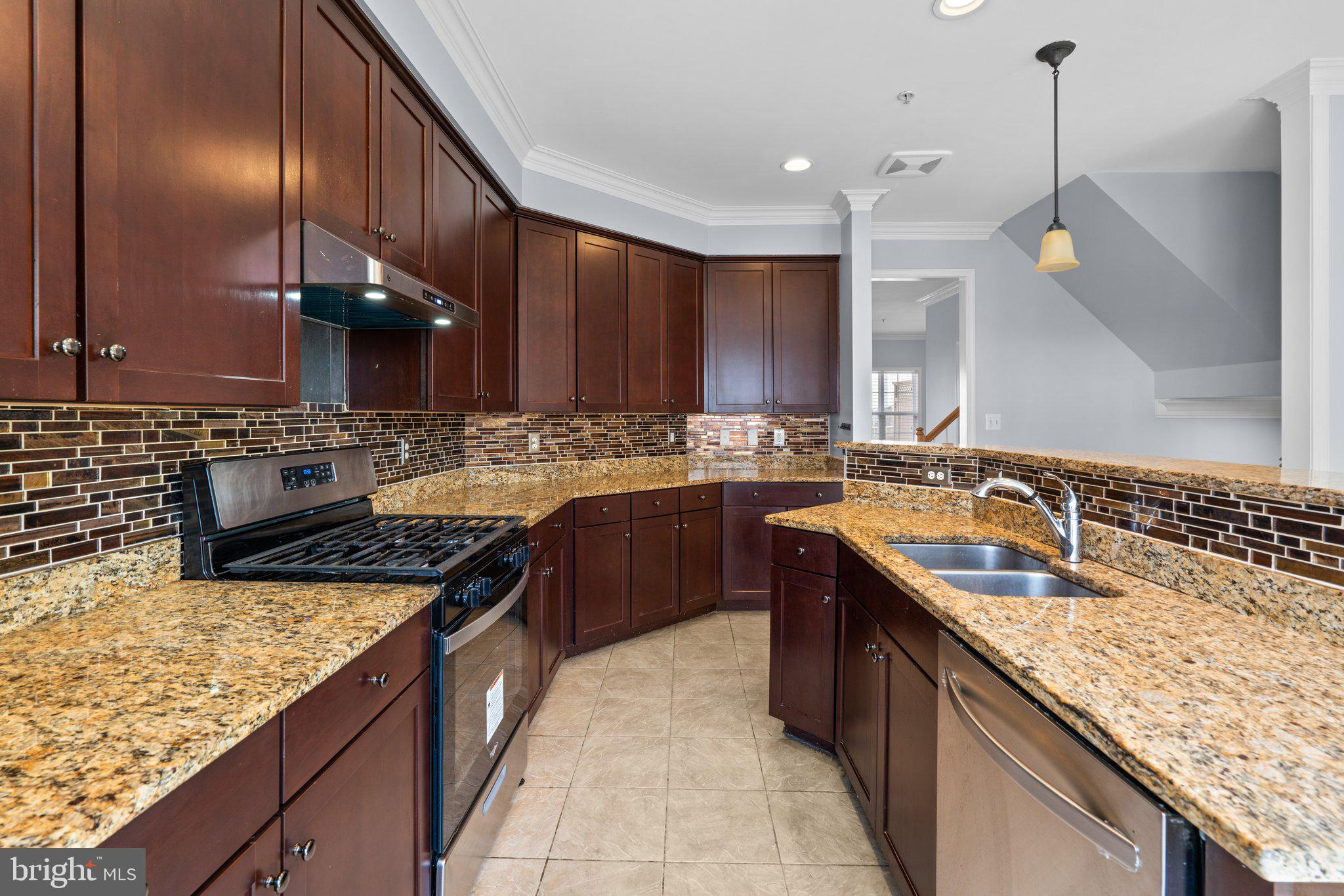 CAMDEN CROSSING - Residential