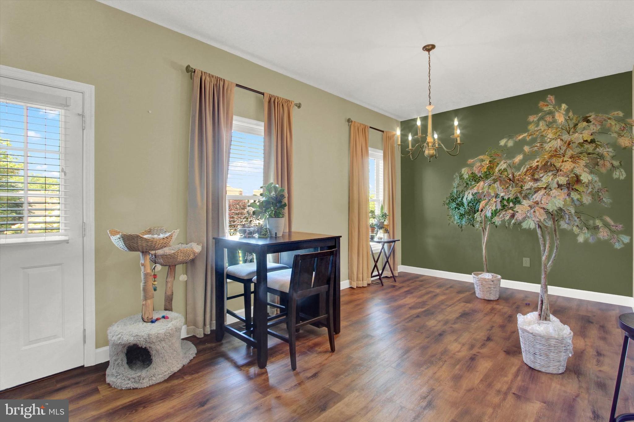 DEATRICK VILLAGE - Residential