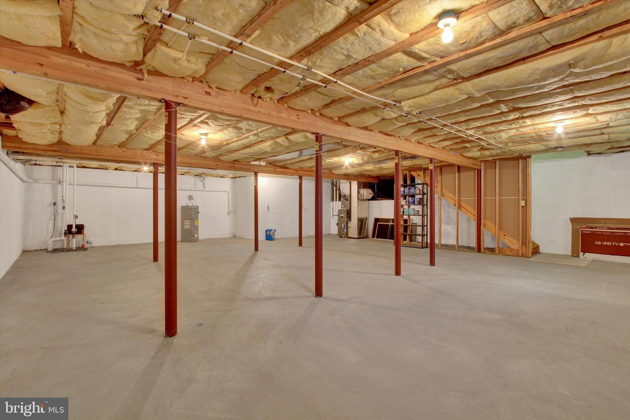 DEATRICK VILLAGE - Residential