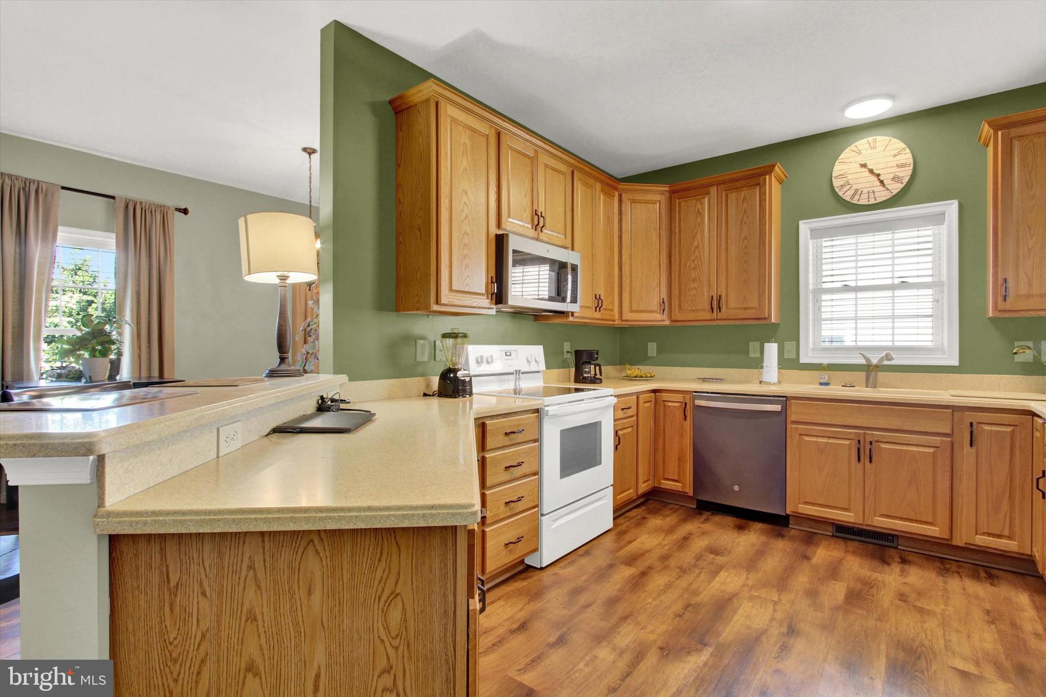 DEATRICK VILLAGE - Residential