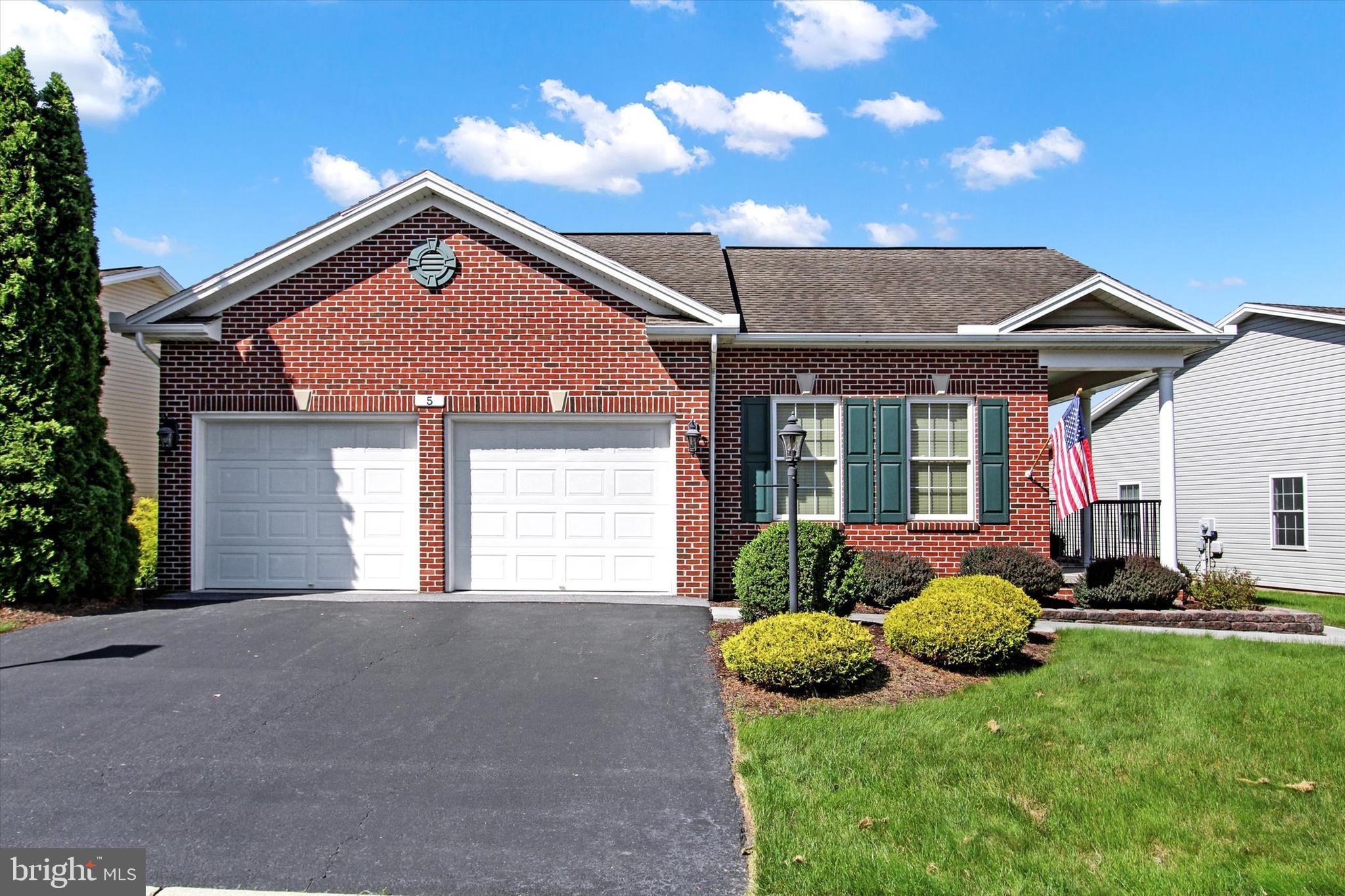 DEATRICK VILLAGE - Residential