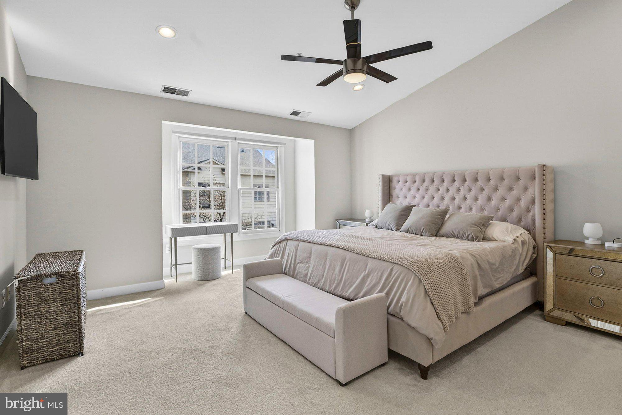 1807 BRENTRIDGE STREET