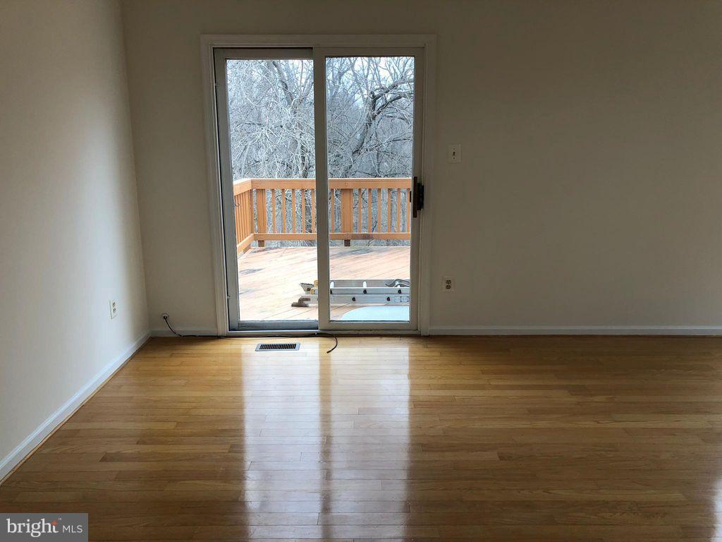 LIFESTYLE AT SULLY STATION - Residential Lease