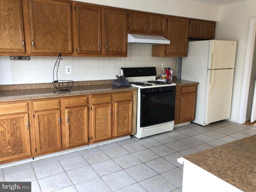 LIFESTYLE AT SULLY STATION - Residential Lease