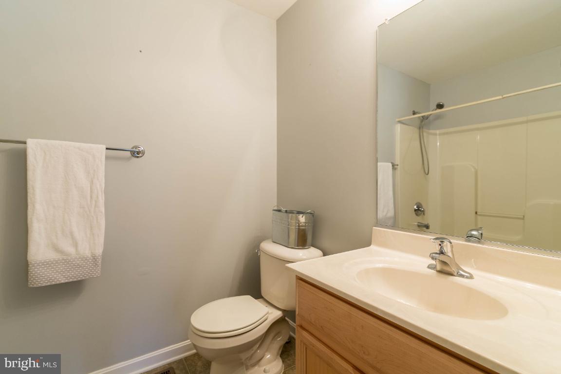 LAKE CAROLINE - Residential