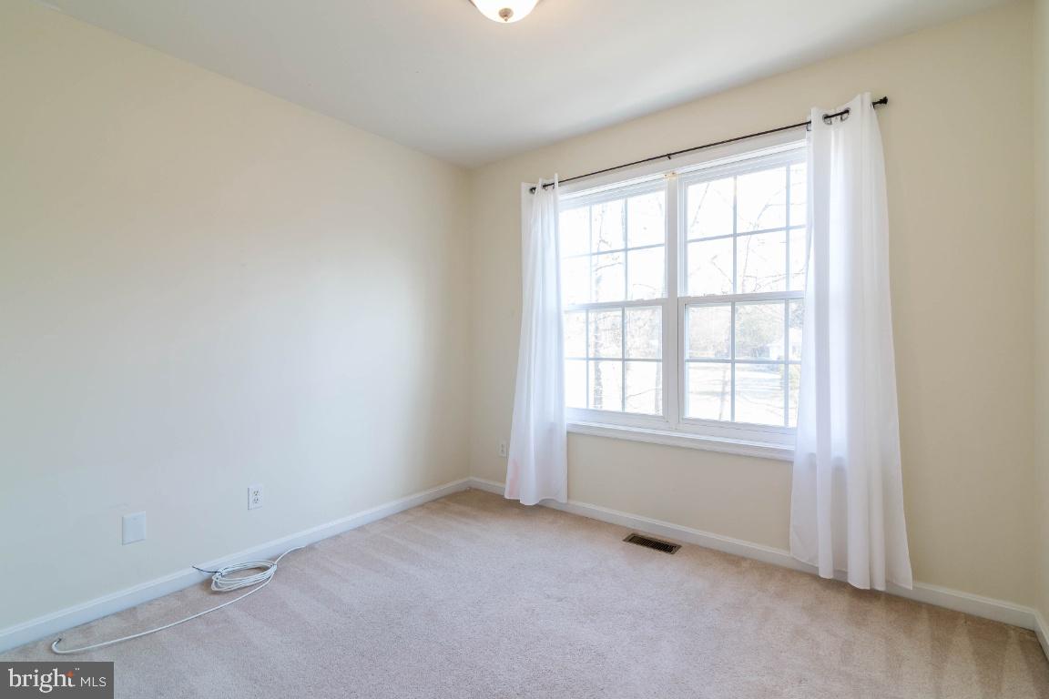 LAKE CAROLINE - Residential