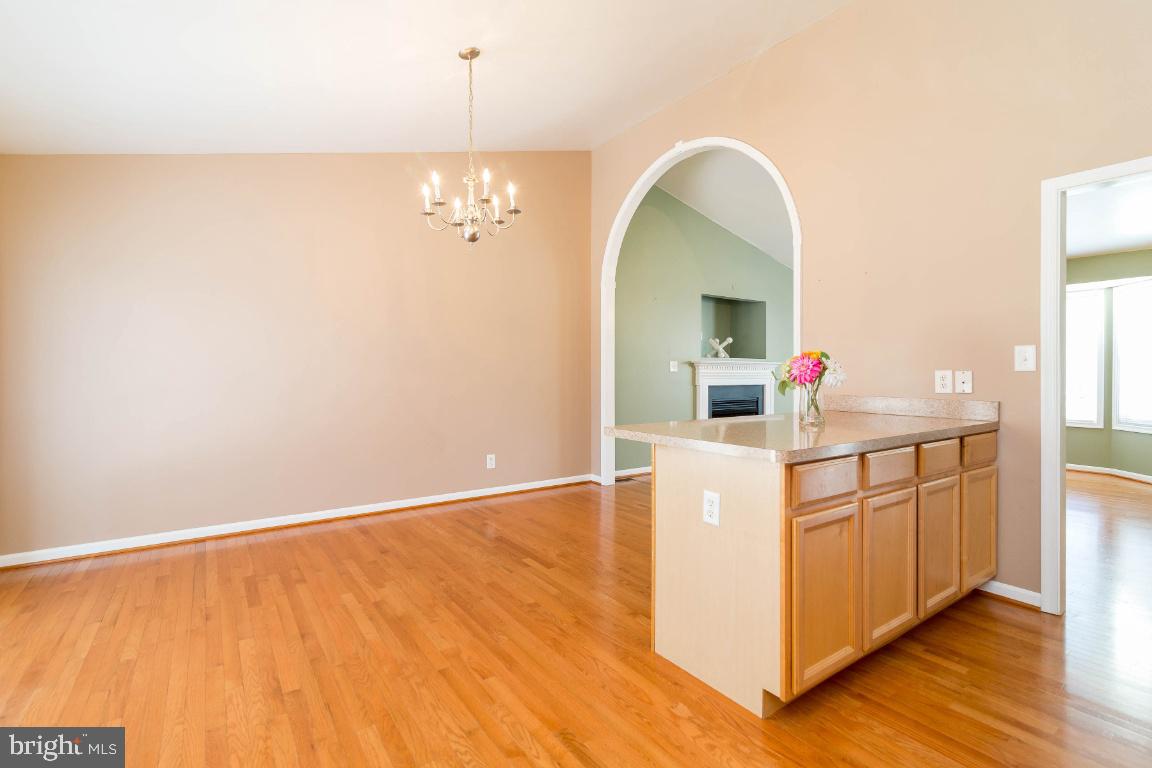 LAKE CAROLINE - Residential