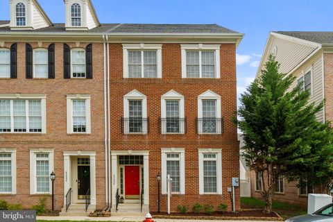 42496 LEGACY PARK DRIVE BRAMBLETON VA 20148