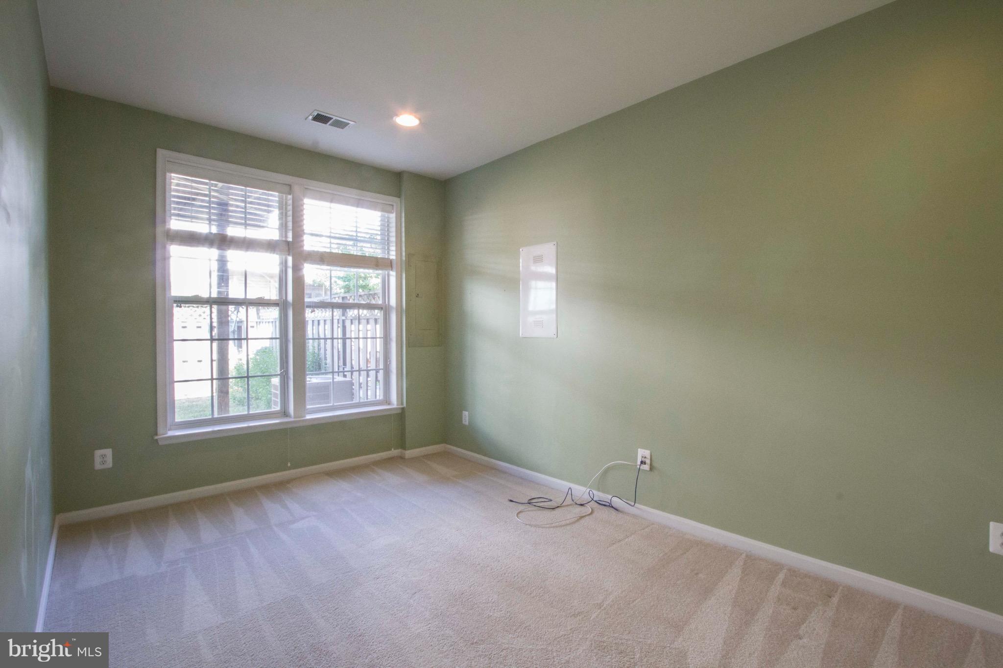 BROADLANDS SOUTH - Residential Lease