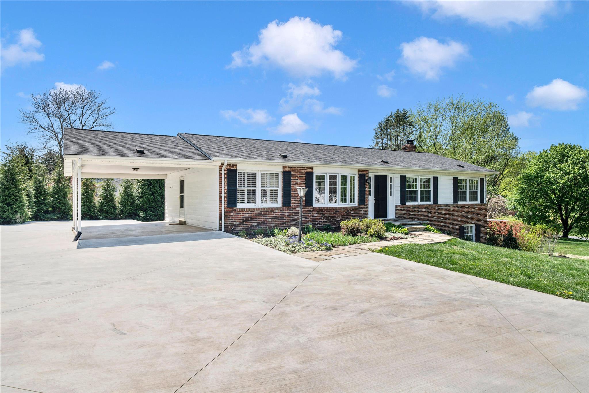 5811 CORPORAL JONES COURT