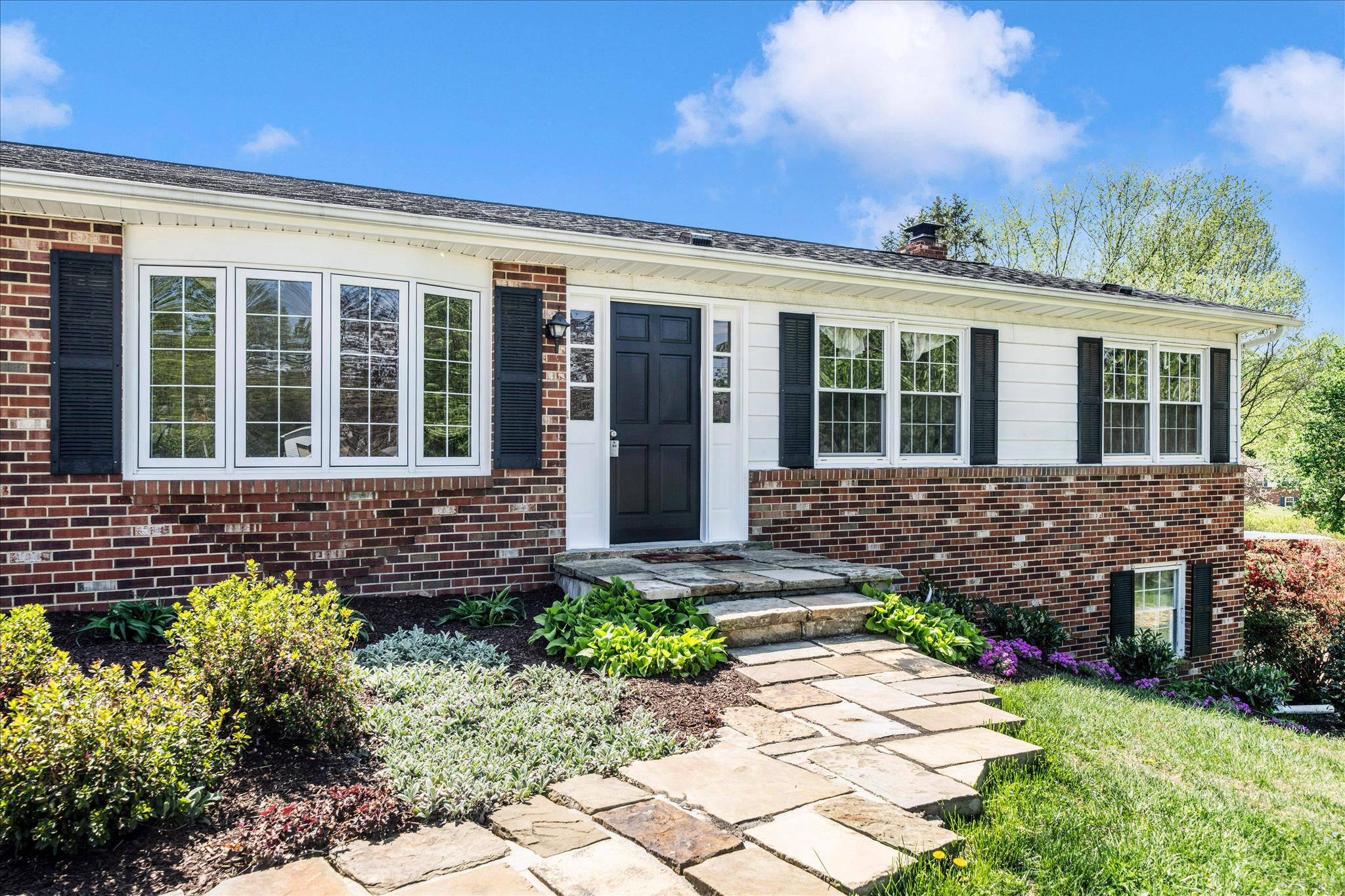 5811 CORPORAL JONES COURT