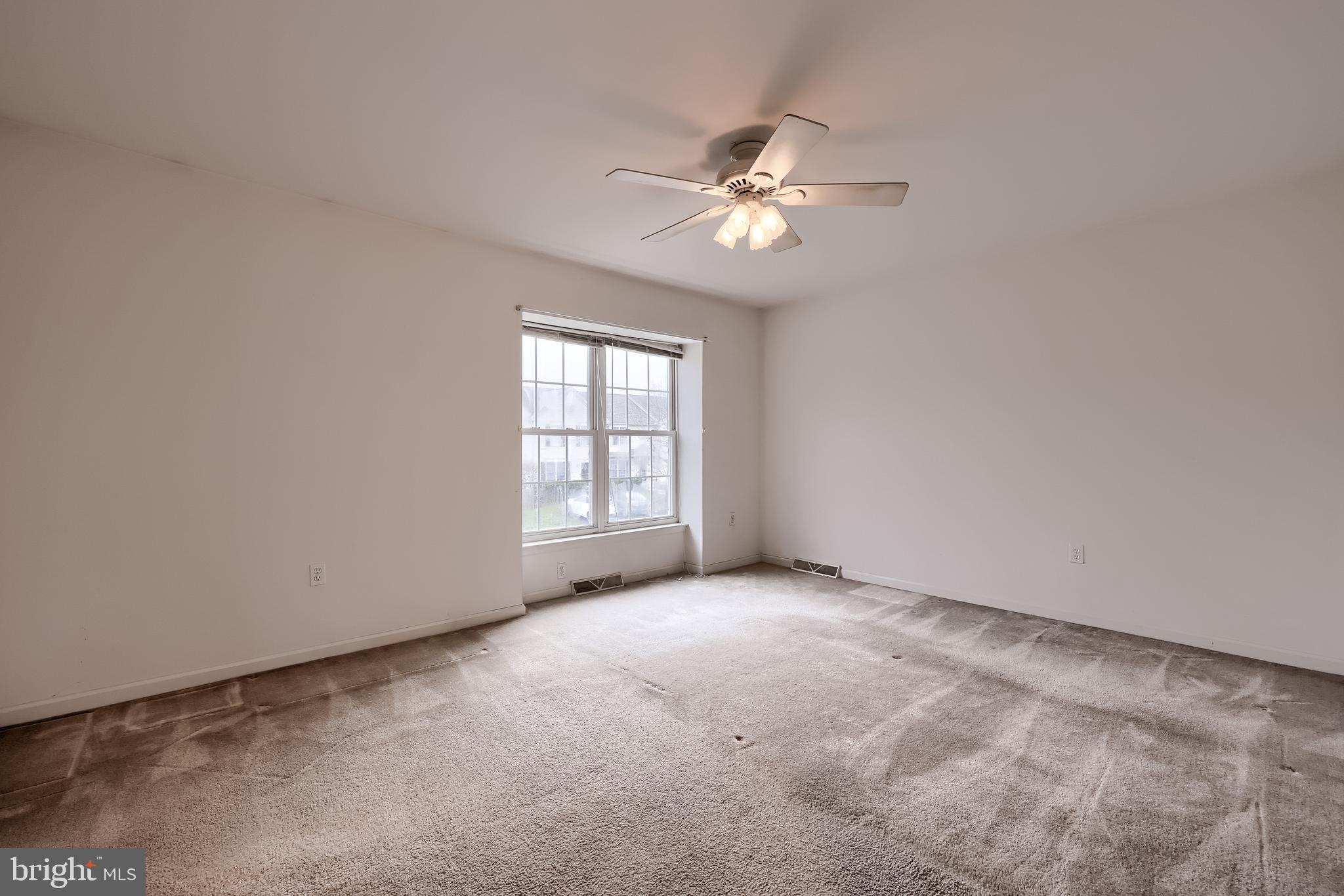 HAMPTON CHASE - Residential