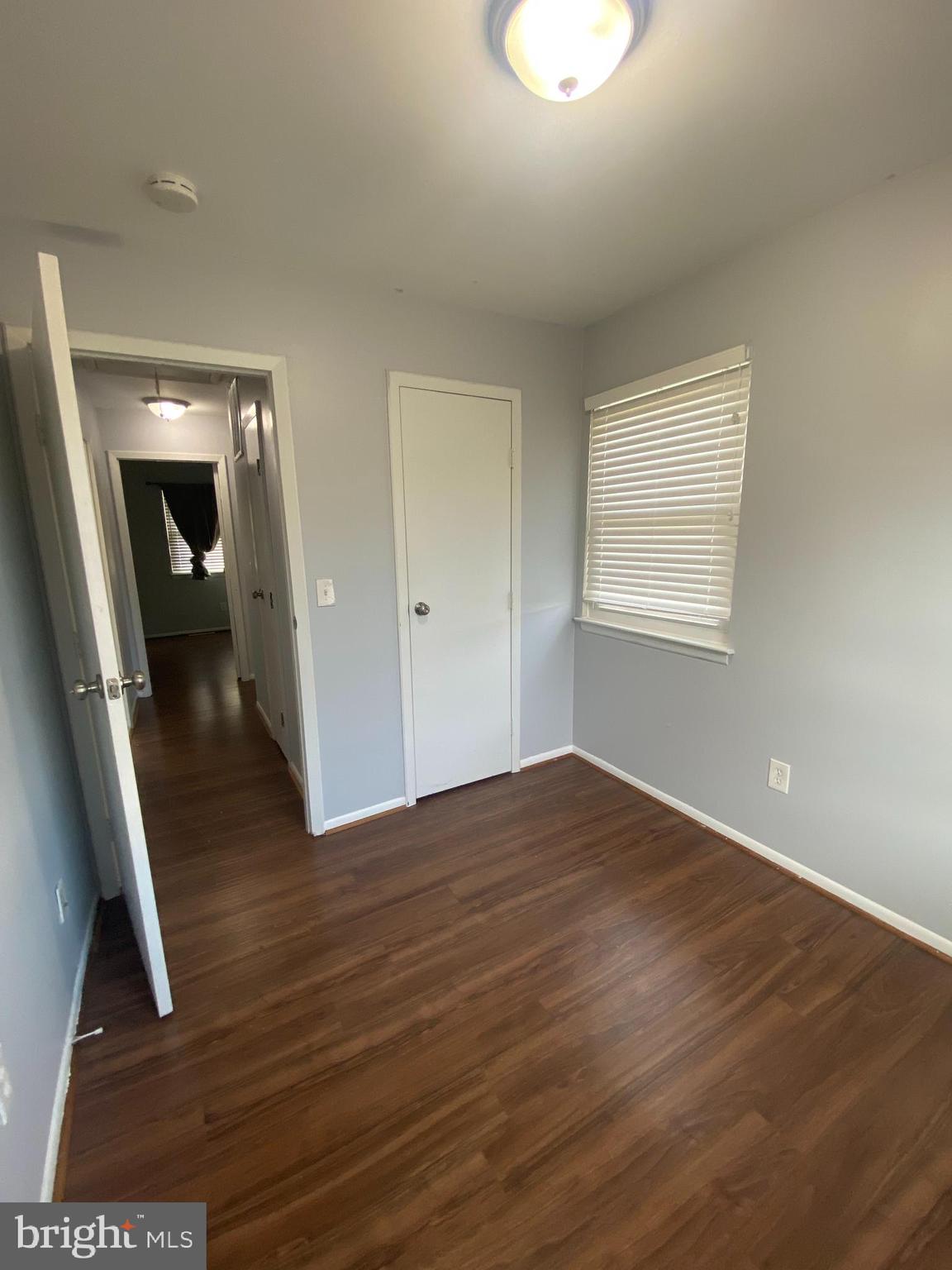 HARFORD SQUARE - Residential Lease