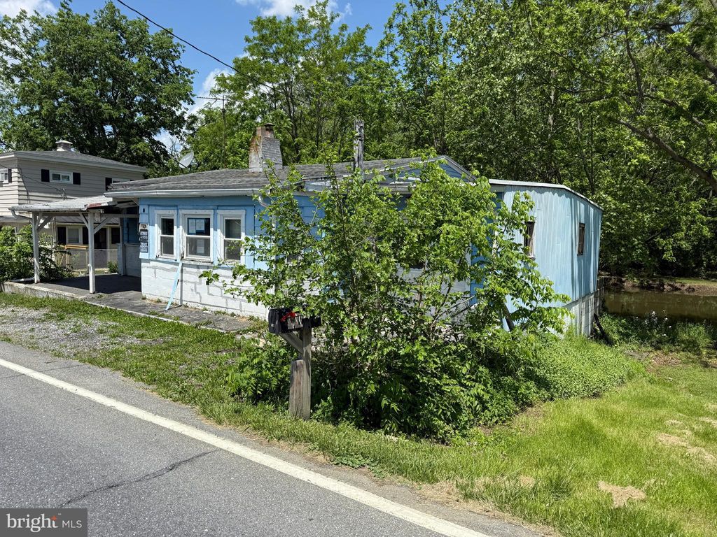 Photo of 647 S Chiques Road, MANHEIM, PA 17545 (MLS # PALA2070298)