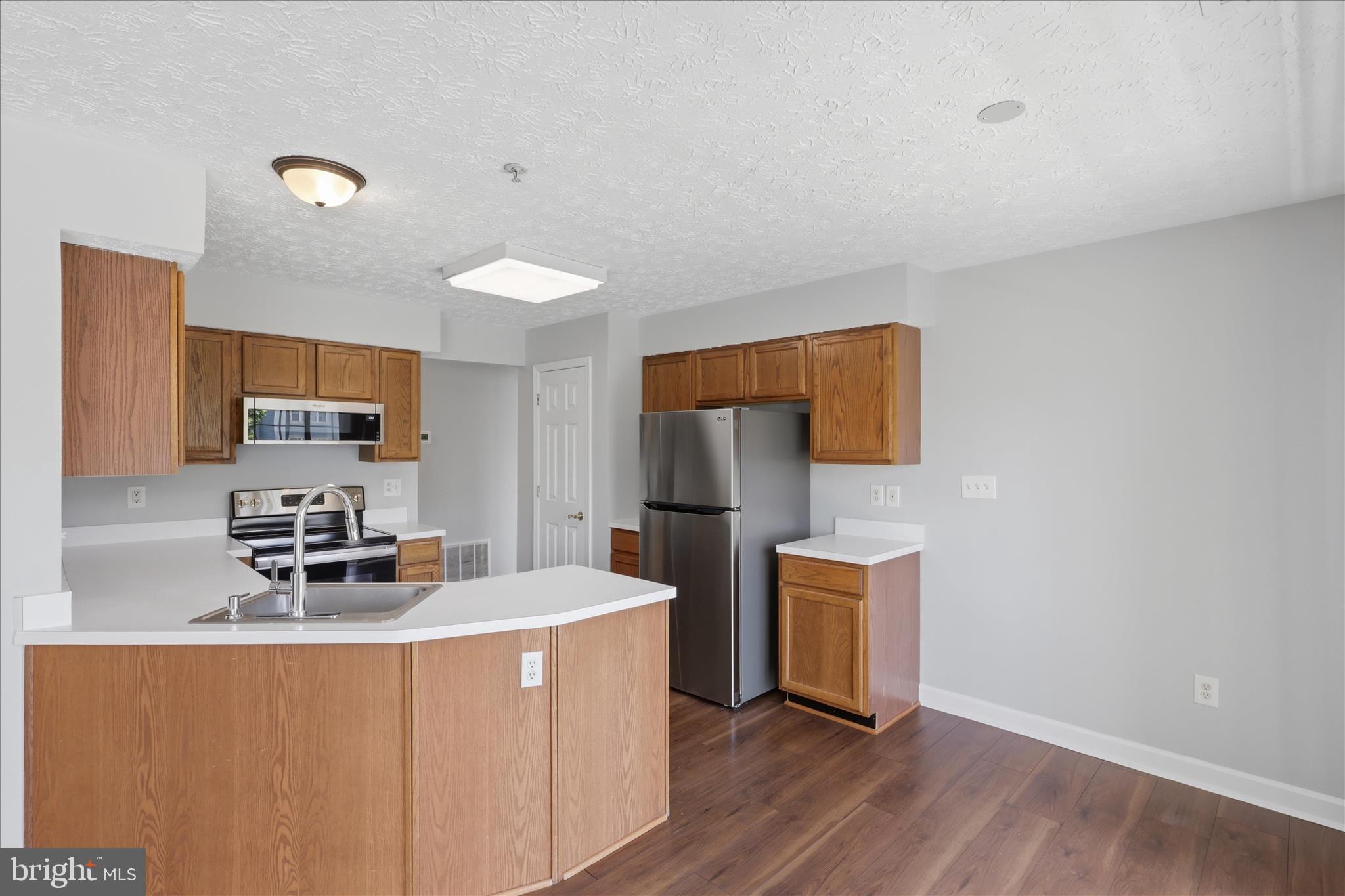 SPRING RIDGE - Residential