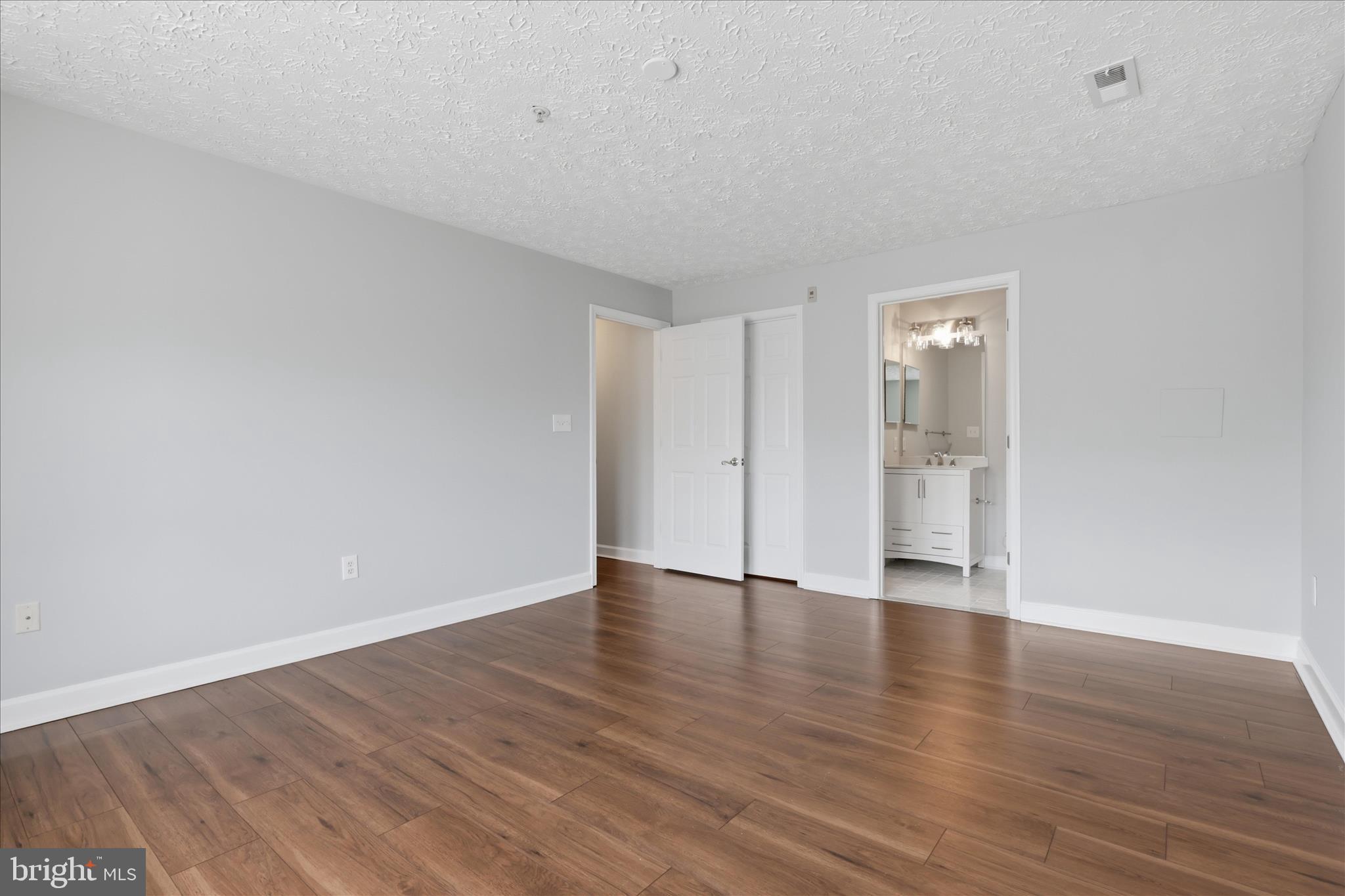 SPRING RIDGE - Residential
